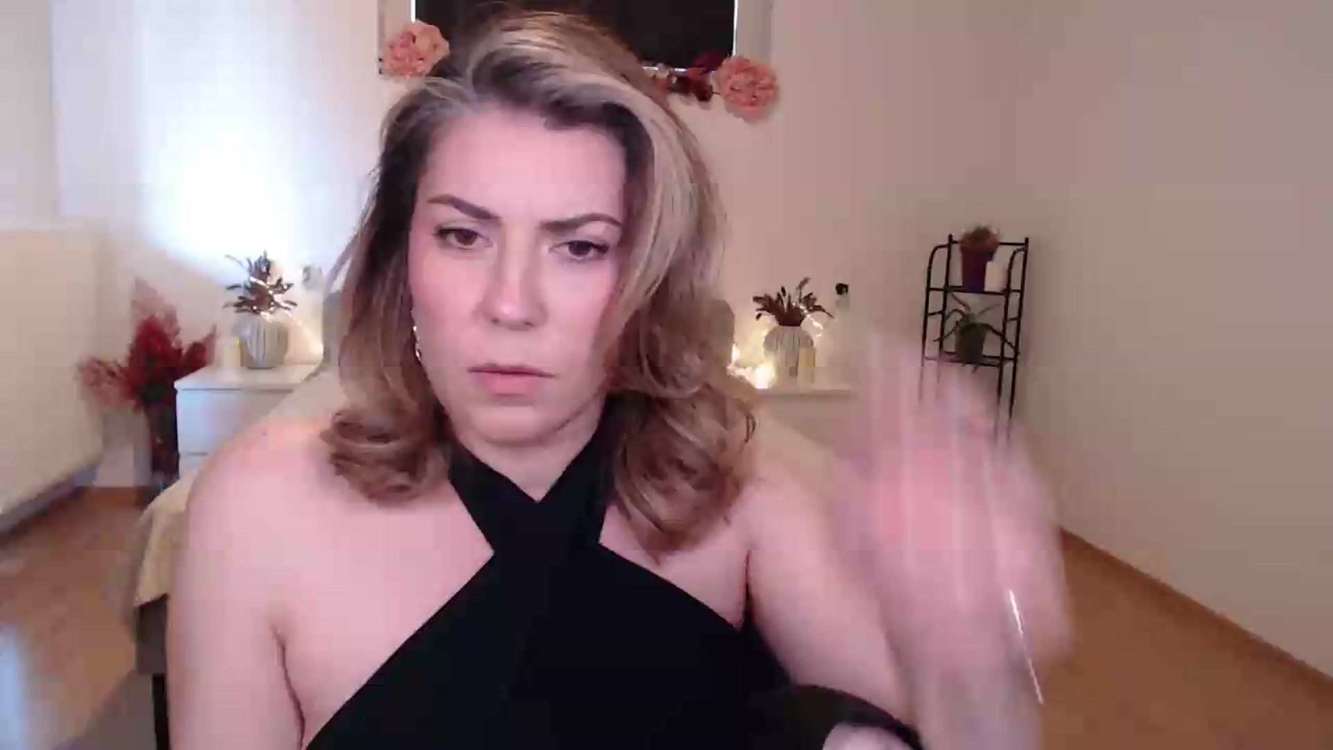 Gallery image thumbnail from BlueStocking's myfreecams stream on, 07/20/2026, 13:18 image 11 of 20