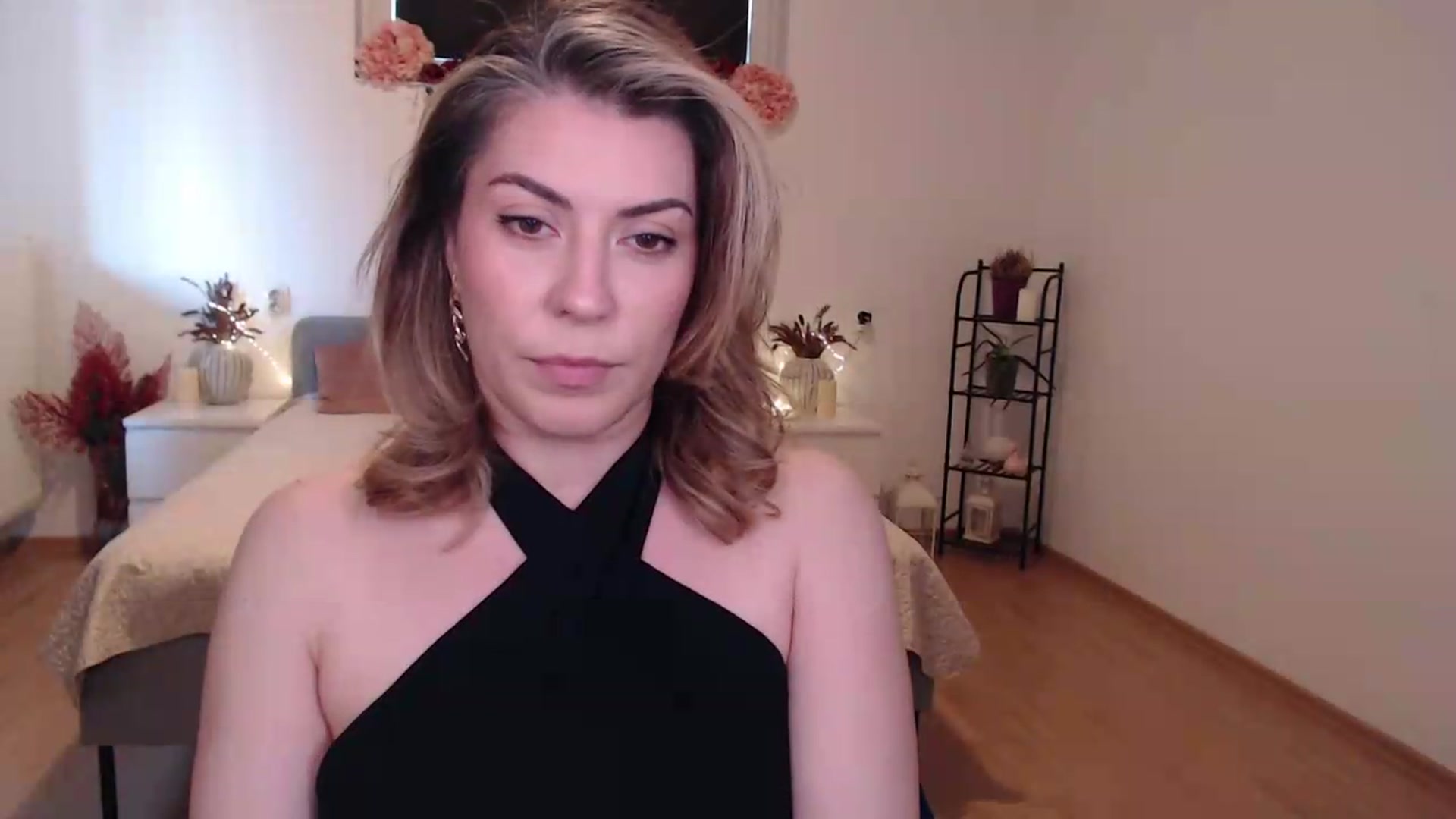 Gallery image thumbnail from BlueStocking's myfreecams stream on, 07/20/2026, 13:18 image 19 of 20