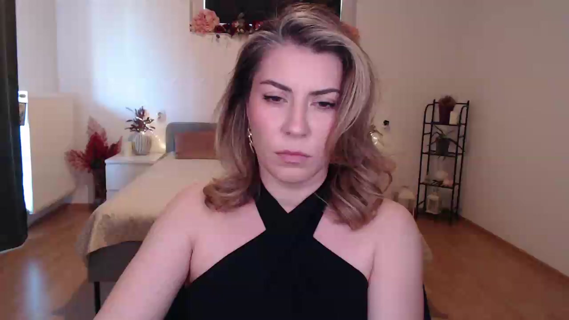 Gallery image thumbnail from BlueStocking's myfreecams stream on, 07/20/2026, 13:18 image 1 of 20