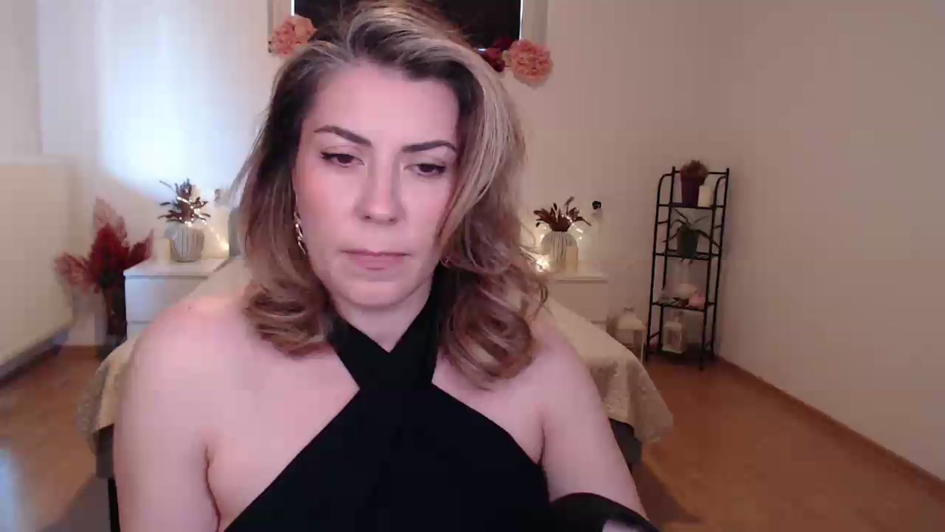 Gallery image thumbnail from BlueStocking's myfreecams stream on, 07/20/2026, 13:18 image 9 of 20