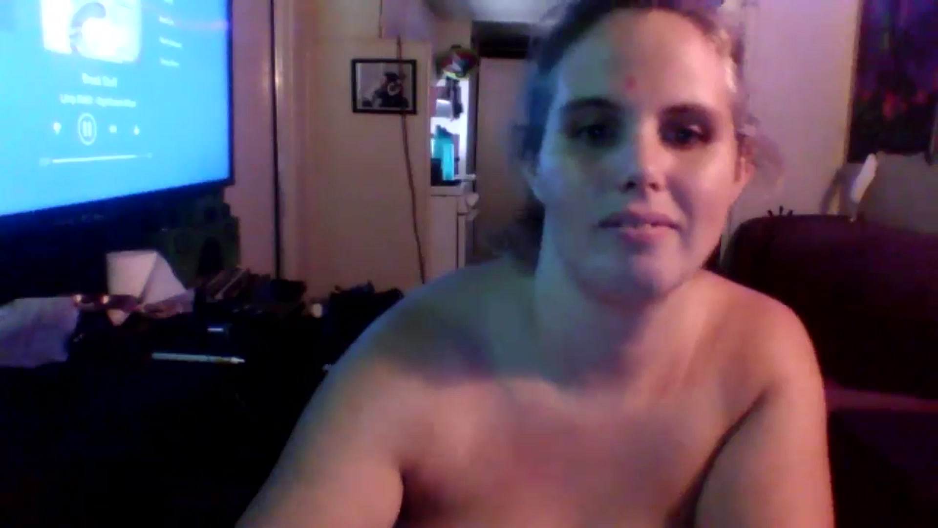 Gallery image thumbnail from Blue_Bunny1's myfreecams stream on, 08/05/2024, 17:11 image 14 of 20
