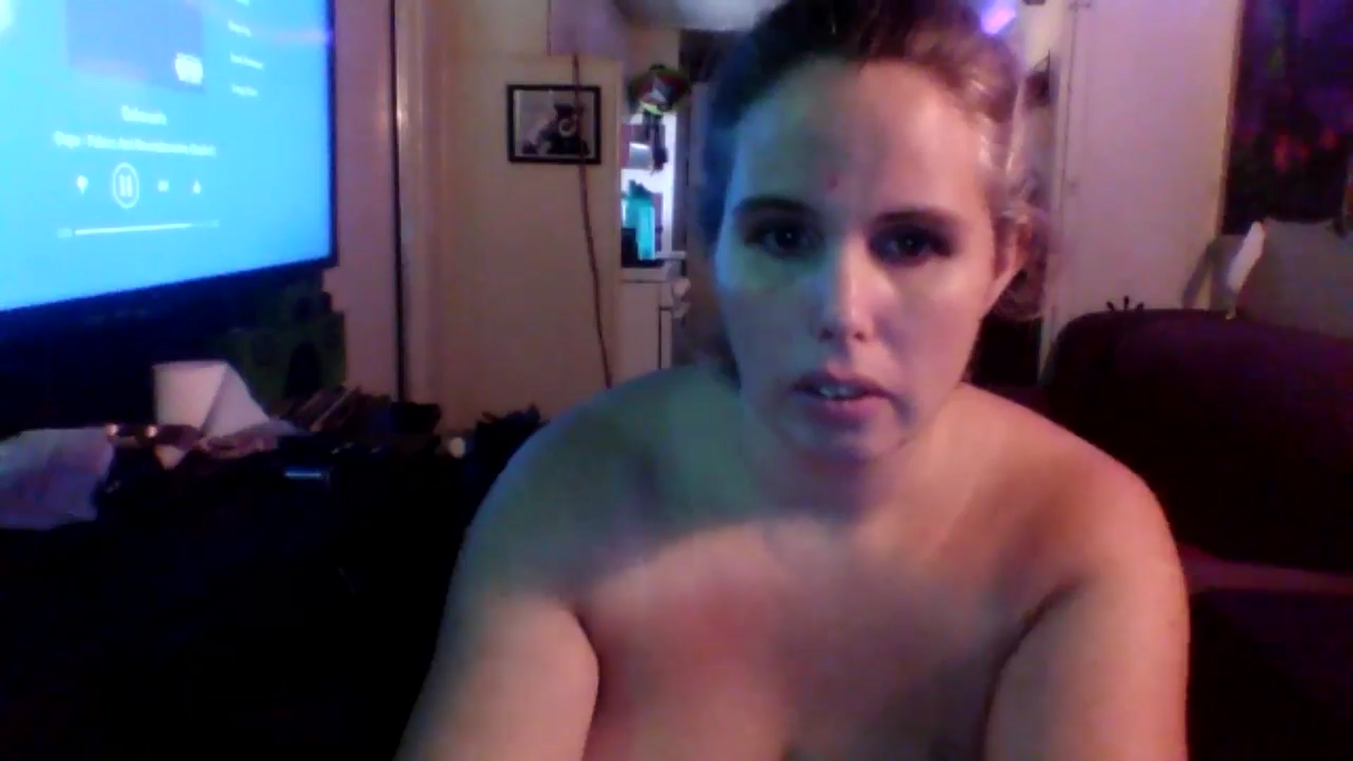 Gallery image thumbnail from Blue_Bunny1's myfreecams stream on, 08/05/2024, 17:11 image 16 of 20