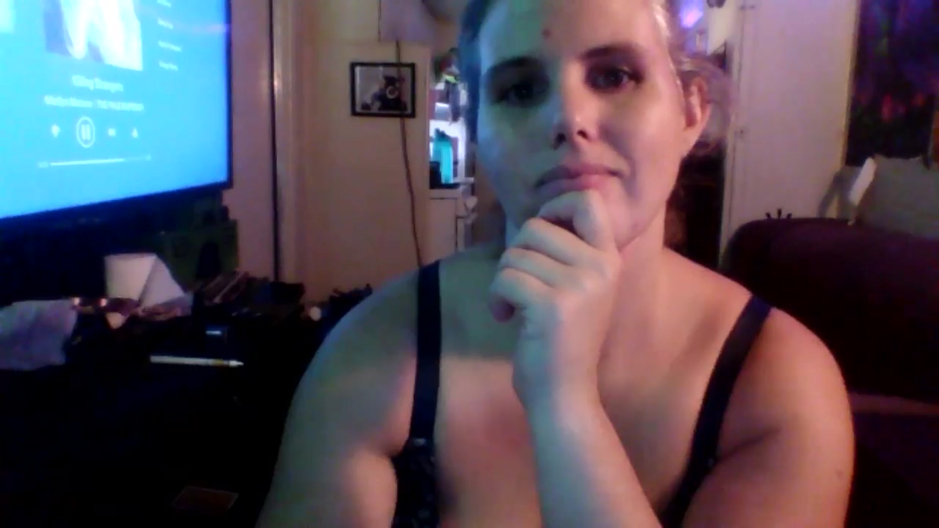 Gallery image thumbnail from Blue_Bunny1's myfreecams stream on, 08/05/2024, 17:11 image 4 of 20