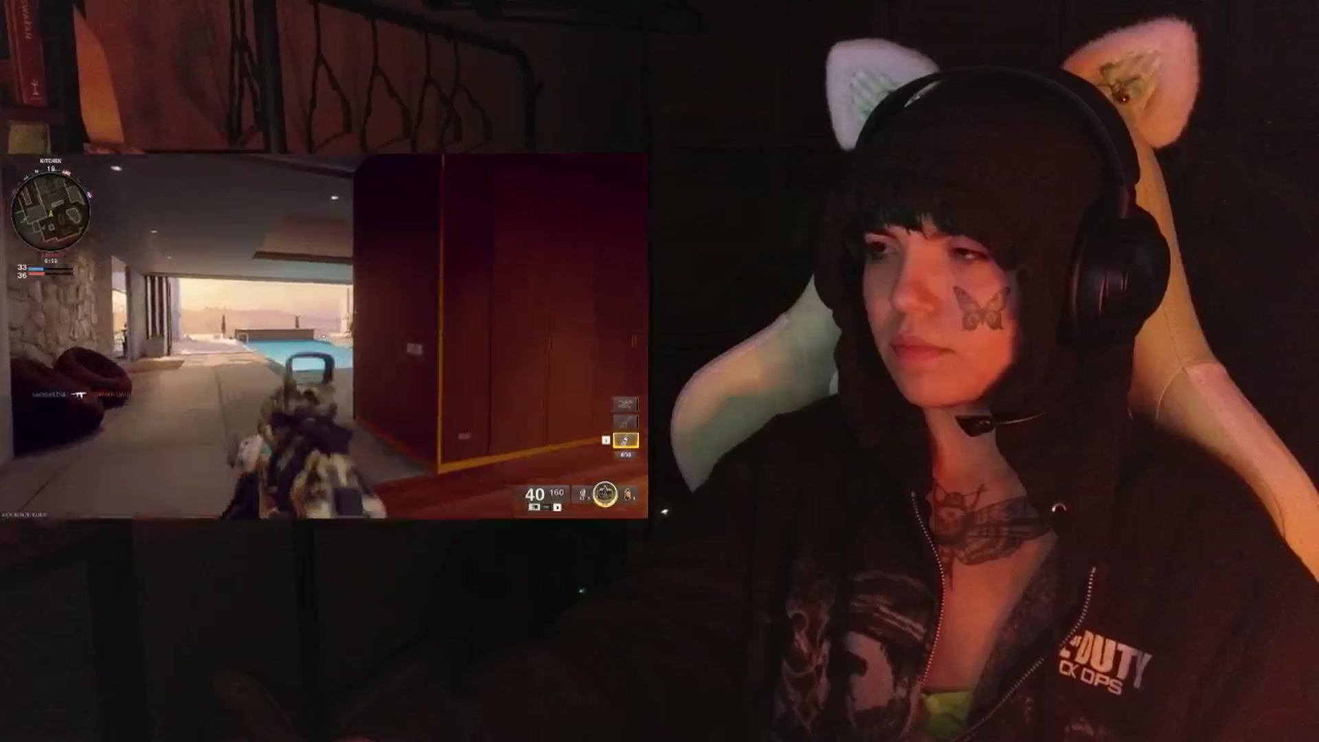 Gallery image thumbnail from Bluedweeb's myfreecams stream on, 12/16/2024, 07:57 image 10 of 20