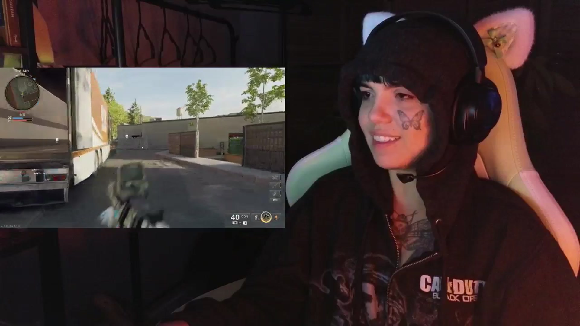 Gallery image thumbnail from Bluedweeb's myfreecams stream on, 12/16/2024, 07:57 image 20 of 20