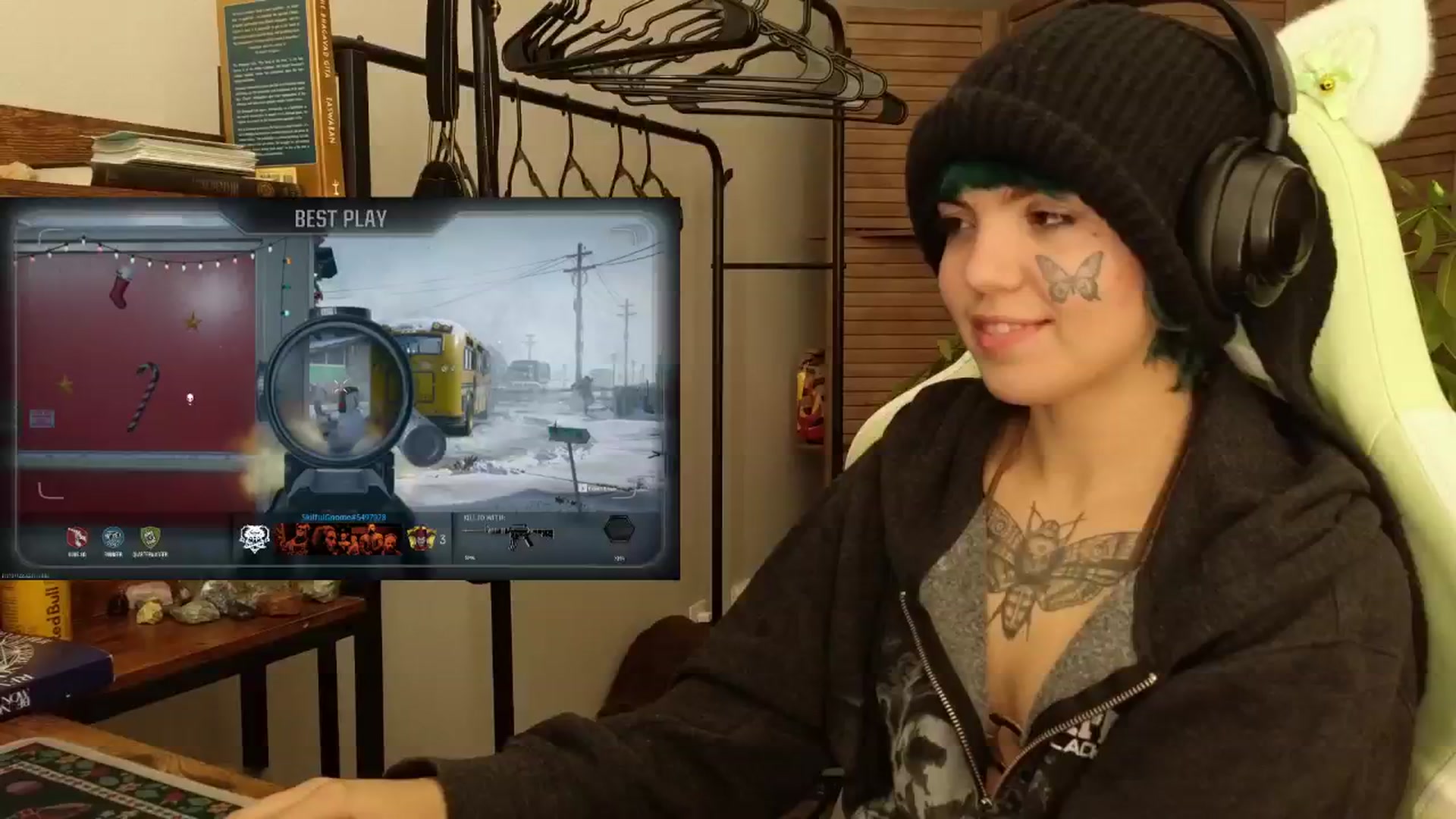 Gallery image thumbnail from Bluedweeb's myfreecams stream on, 12/16/2024, 23:09 image 4 of 20