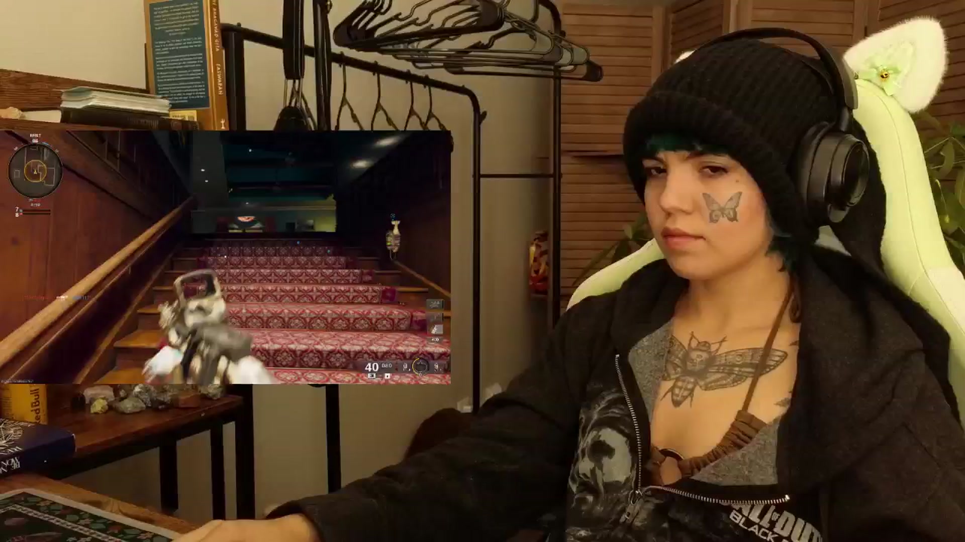 Gallery image thumbnail from Bluedweeb's myfreecams stream on, 12/16/2024, 23:09 image 5 of 20