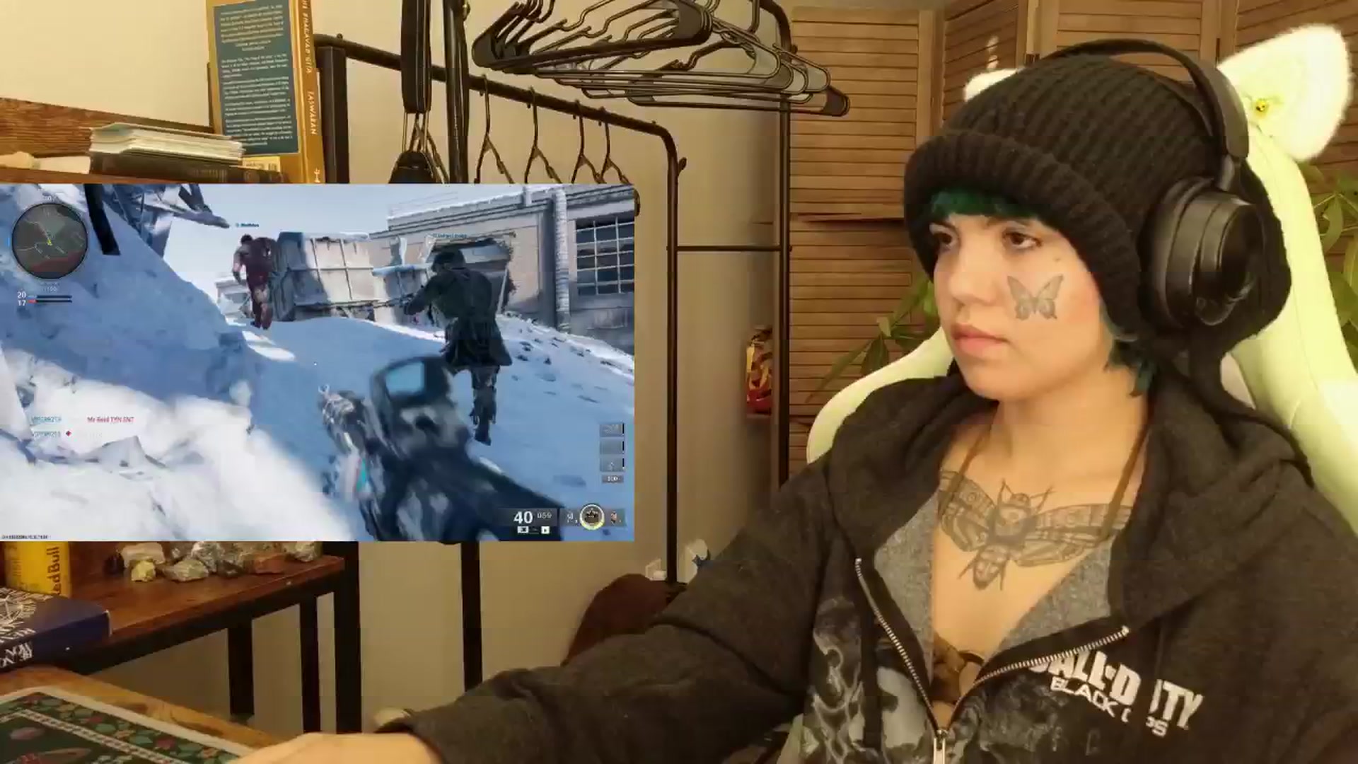 Gallery image thumbnail from Bluedweeb's myfreecams stream on, 12/16/2024, 23:09 image 9 of 20