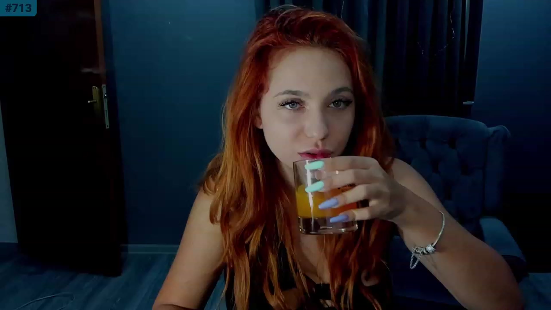 Gallery image thumbnail from BlueeeS's myfreecams stream on, 08/29/2023, 23:46 image 7 of 20
