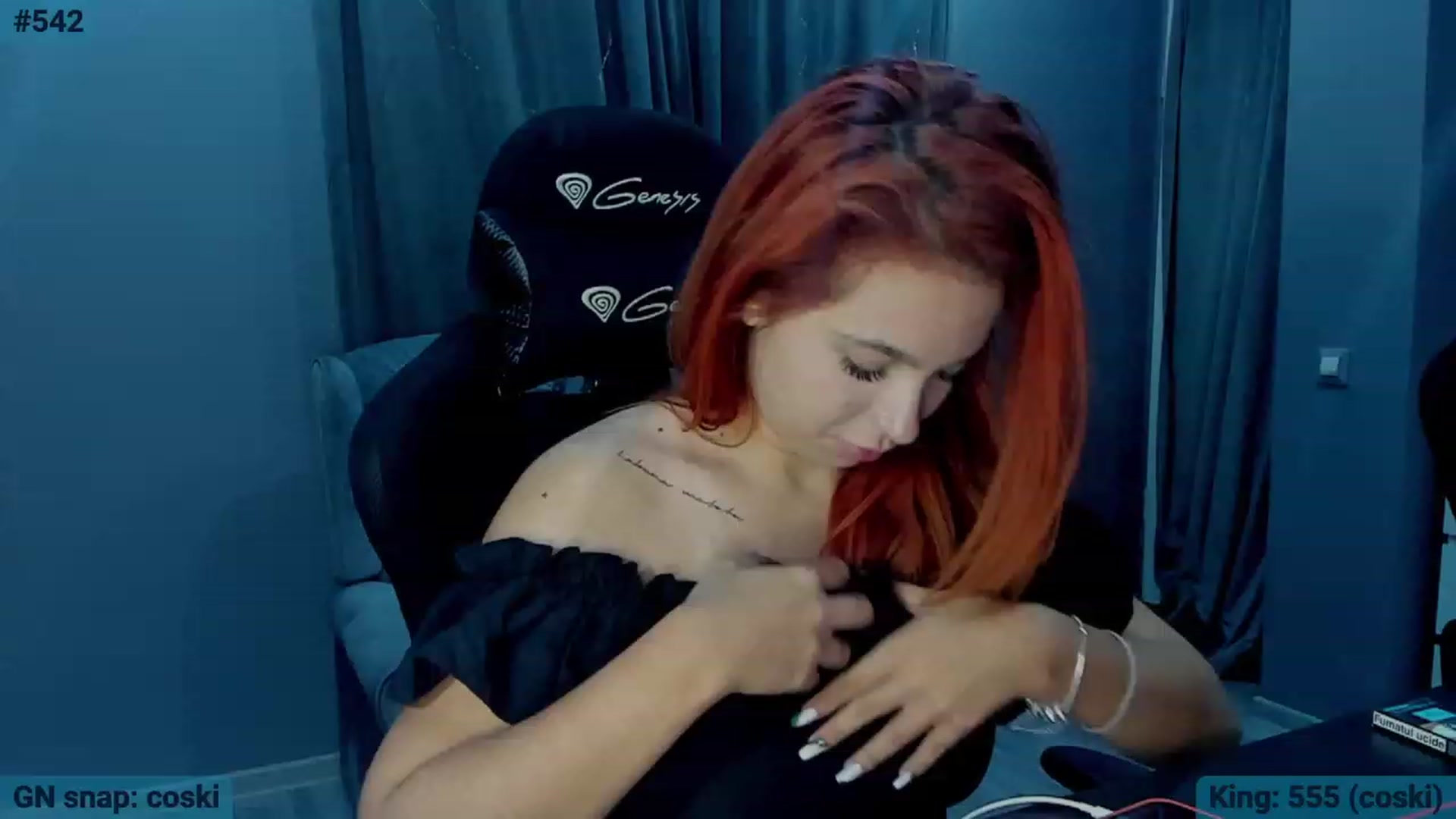 Gallery image thumbnail from BlueeeS's myfreecams stream on, 09/25/2023, 01:31 image 16 of 20