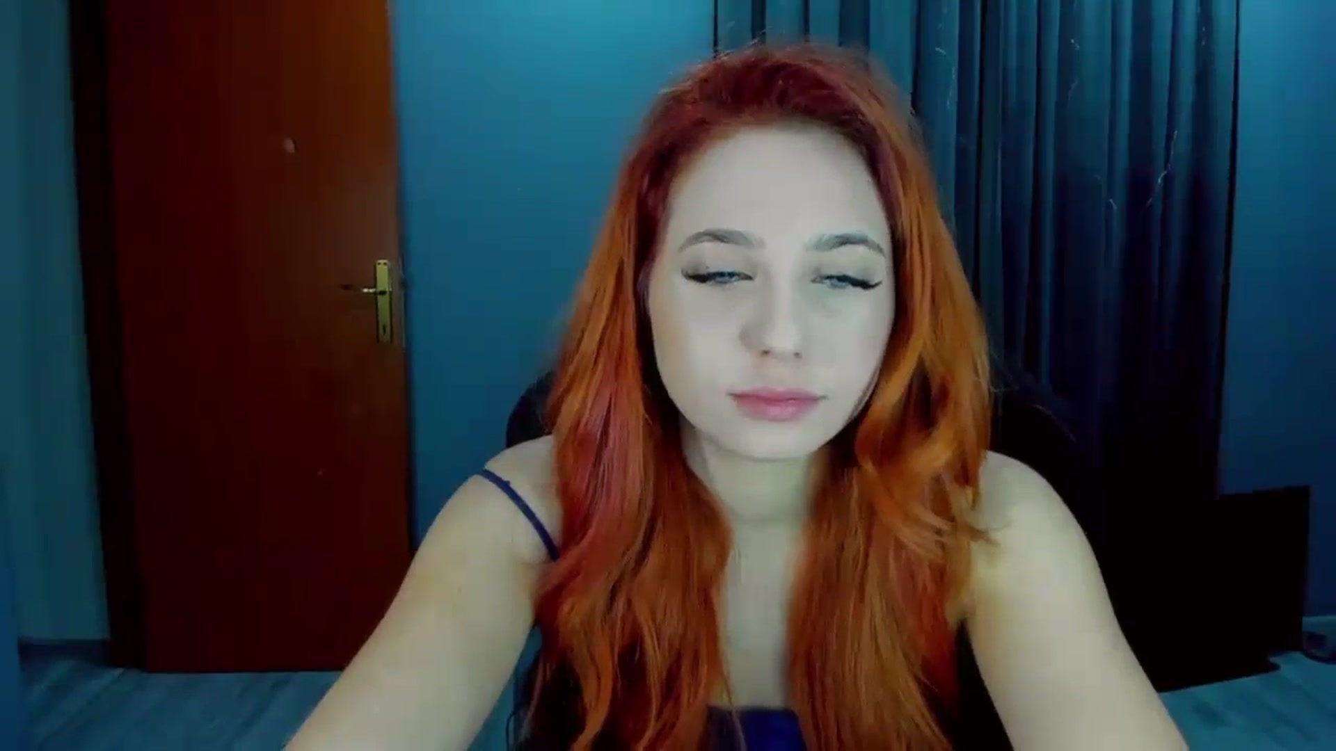 Gallery image thumbnail from BlueeeS's myfreecams stream on, 11/23/2023, 21:10 image 16 of 20