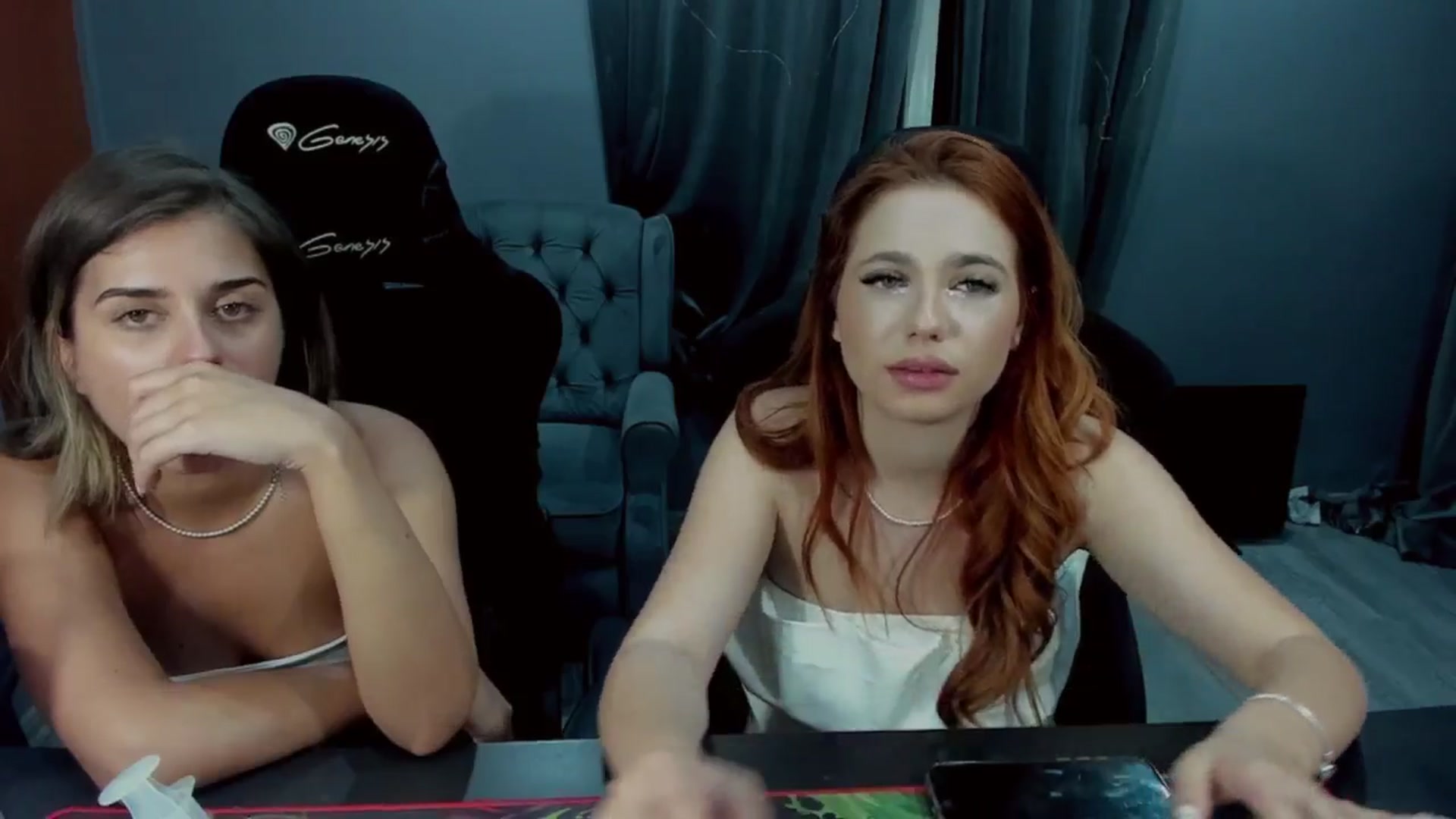 Gallery image thumbnail from BlueeeS's myfreecams stream on, 06/19/2024, 01:34 image 20 of 20