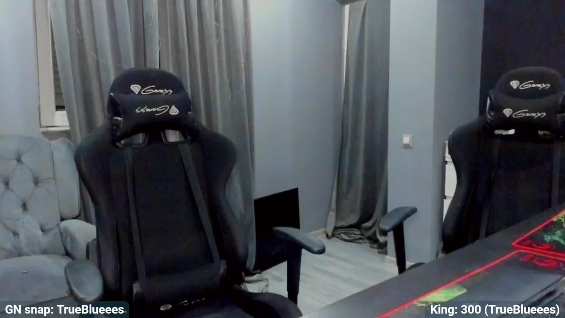 Gallery image thumbnail from BlueeeS's myfreecams stream on, 08/08/2024, 24:07 image 11 of 20