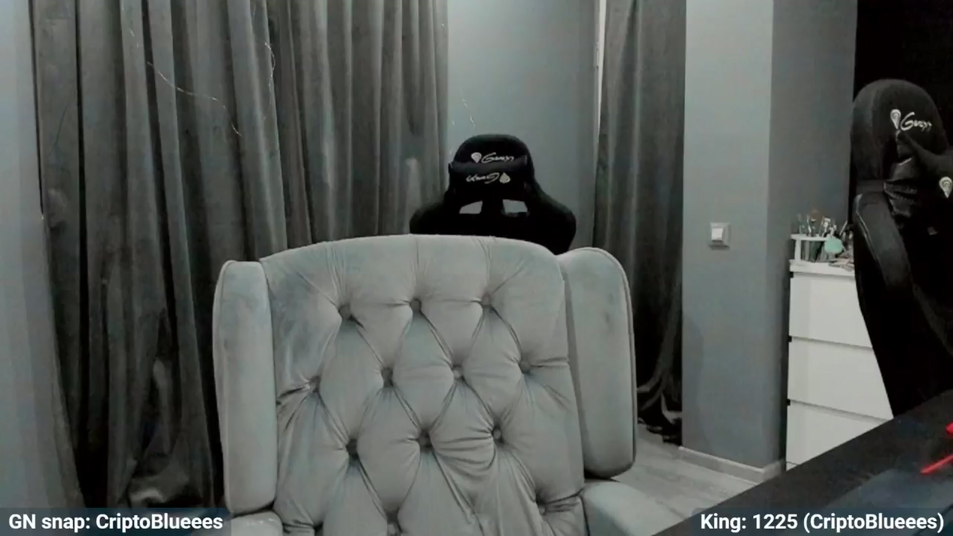 Gallery image thumbnail from BlueeeS's myfreecams stream on, 08/14/2024, 04:31 image 10 of 20