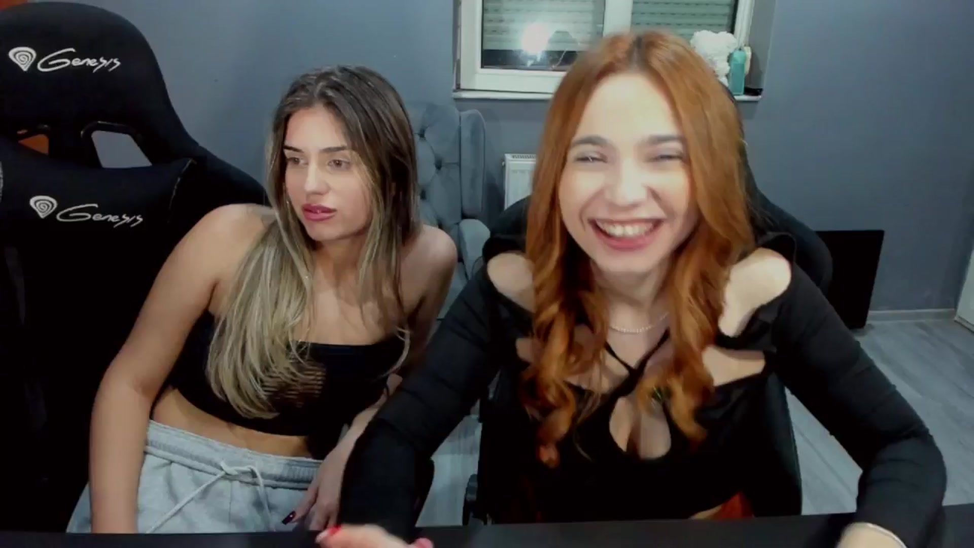 Gallery image thumbnail from BlueeeS's myfreecams stream on, 01/09/2025, 02:18 image 8 of 20