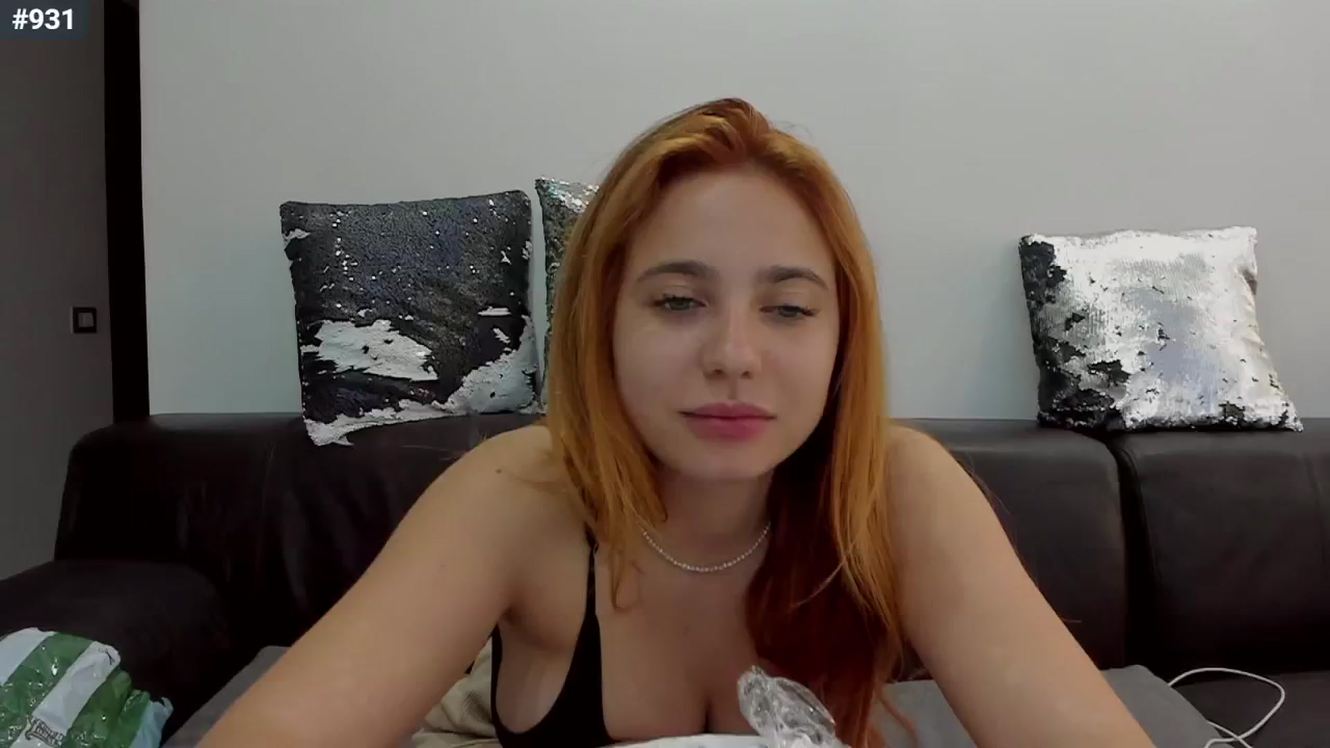 Gallery image thumbnail from BlueeeS's myfreecams stream on, 06/01/2025, 06:20 image 11 of 20
