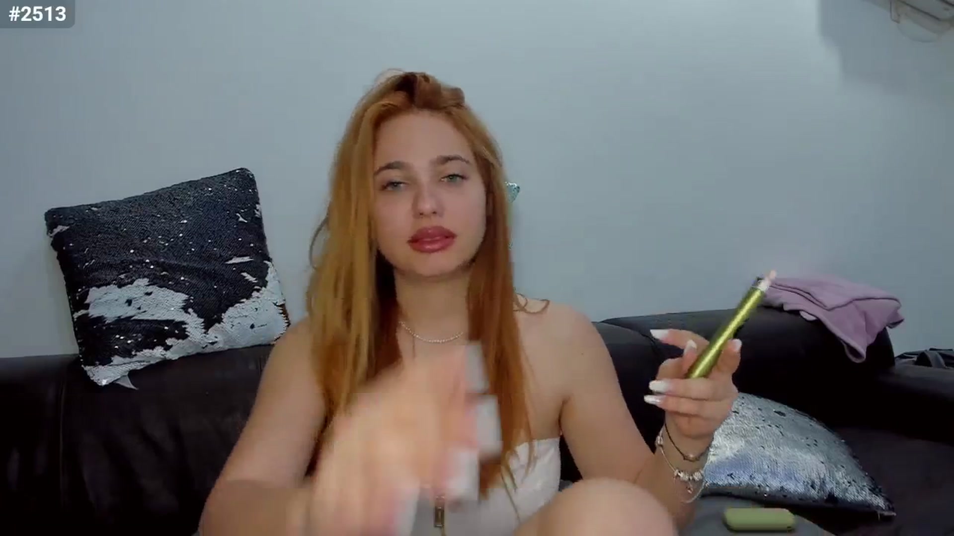 Gallery image thumbnail from BlueeeS's myfreecams stream on, 06/03/2025, 01:43 image 9 of 20