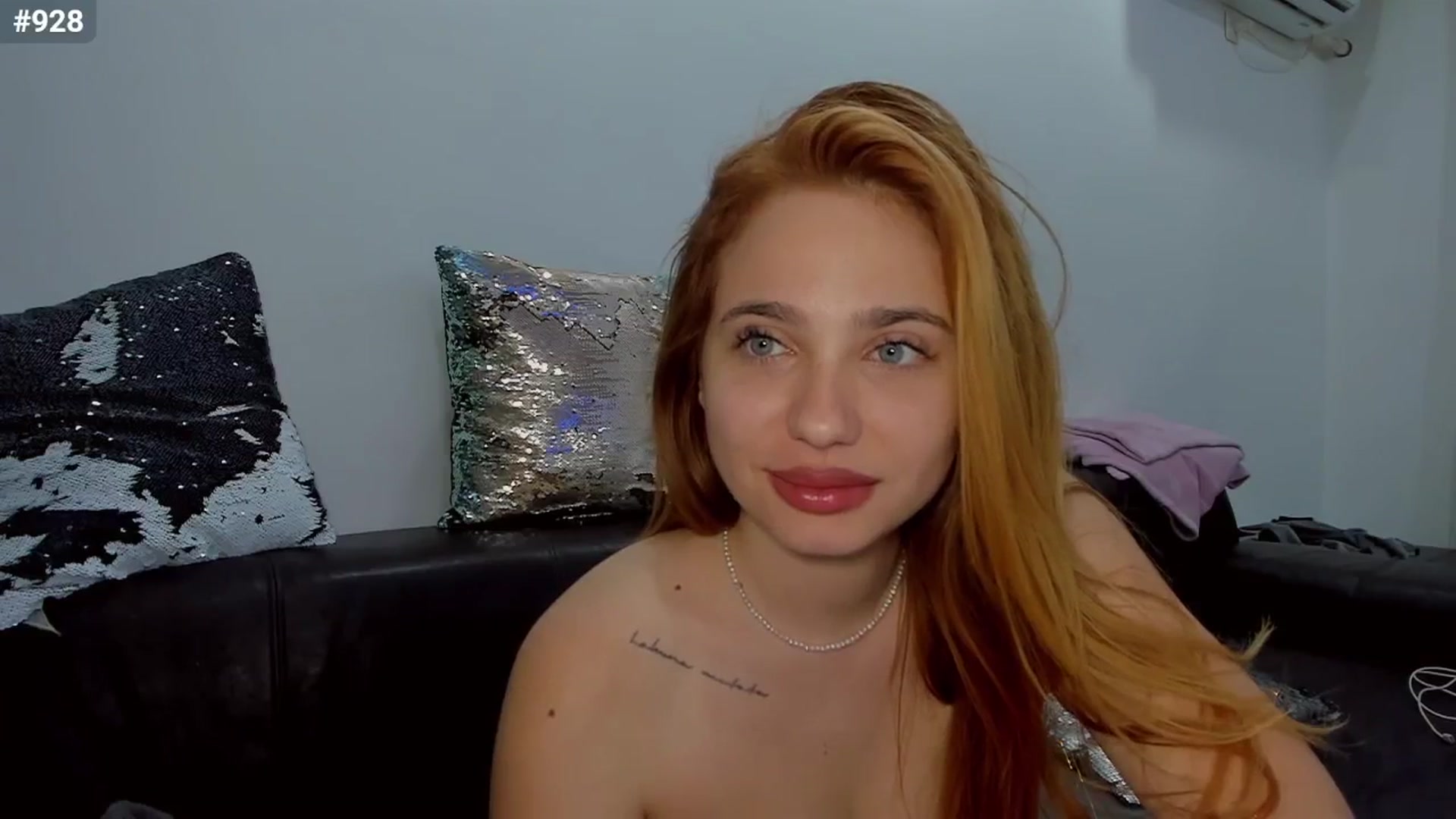 Gallery image thumbnail from BlueeeS's myfreecams stream on, 06/03/2025, 02:17 image 2 of 20