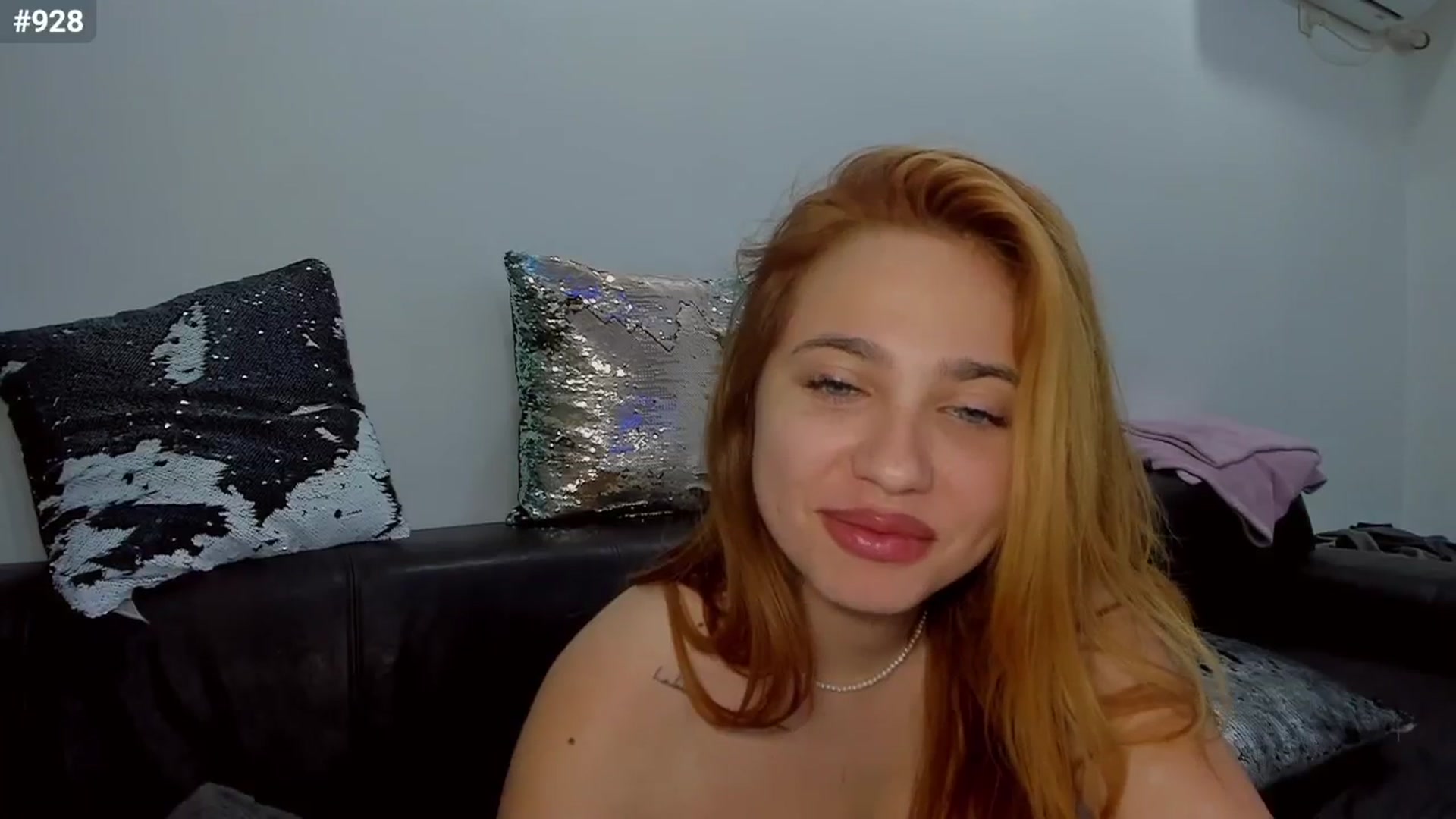 Gallery image thumbnail from BlueeeS's myfreecams stream on, 06/03/2025, 02:17 image 13 of 20
