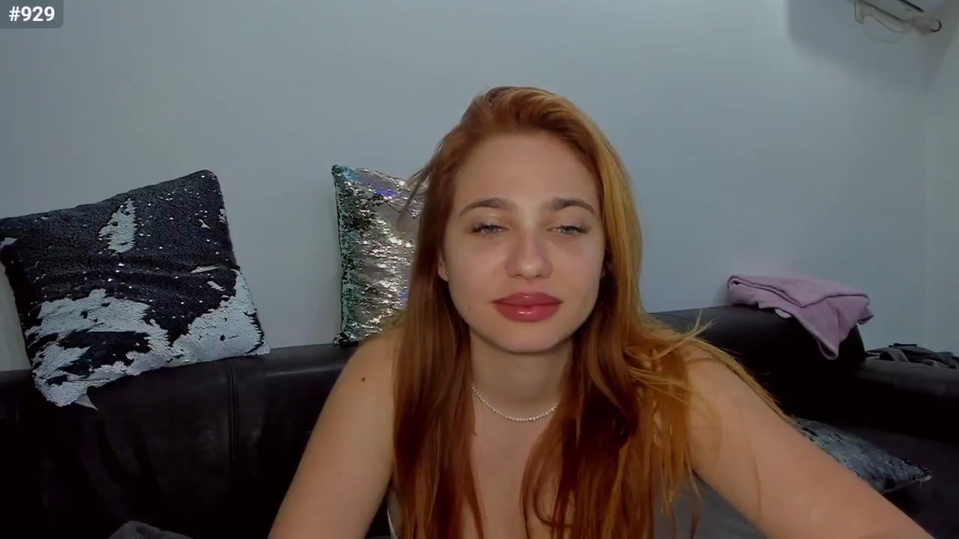 Gallery image thumbnail from BlueeeS's myfreecams stream on, 06/03/2025, 02:17 image 15 of 20