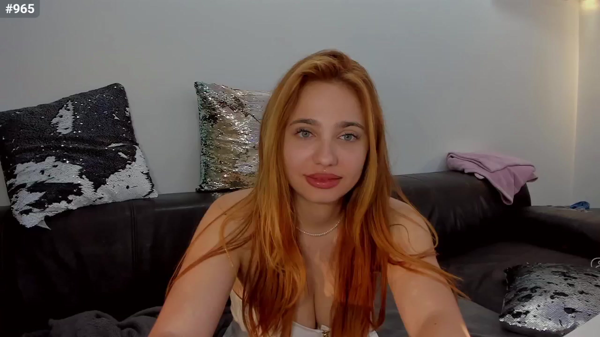 Gallery image thumbnail from BlueeeS's myfreecams stream on, 06/03/2025, 03:52 image 1 of 20
