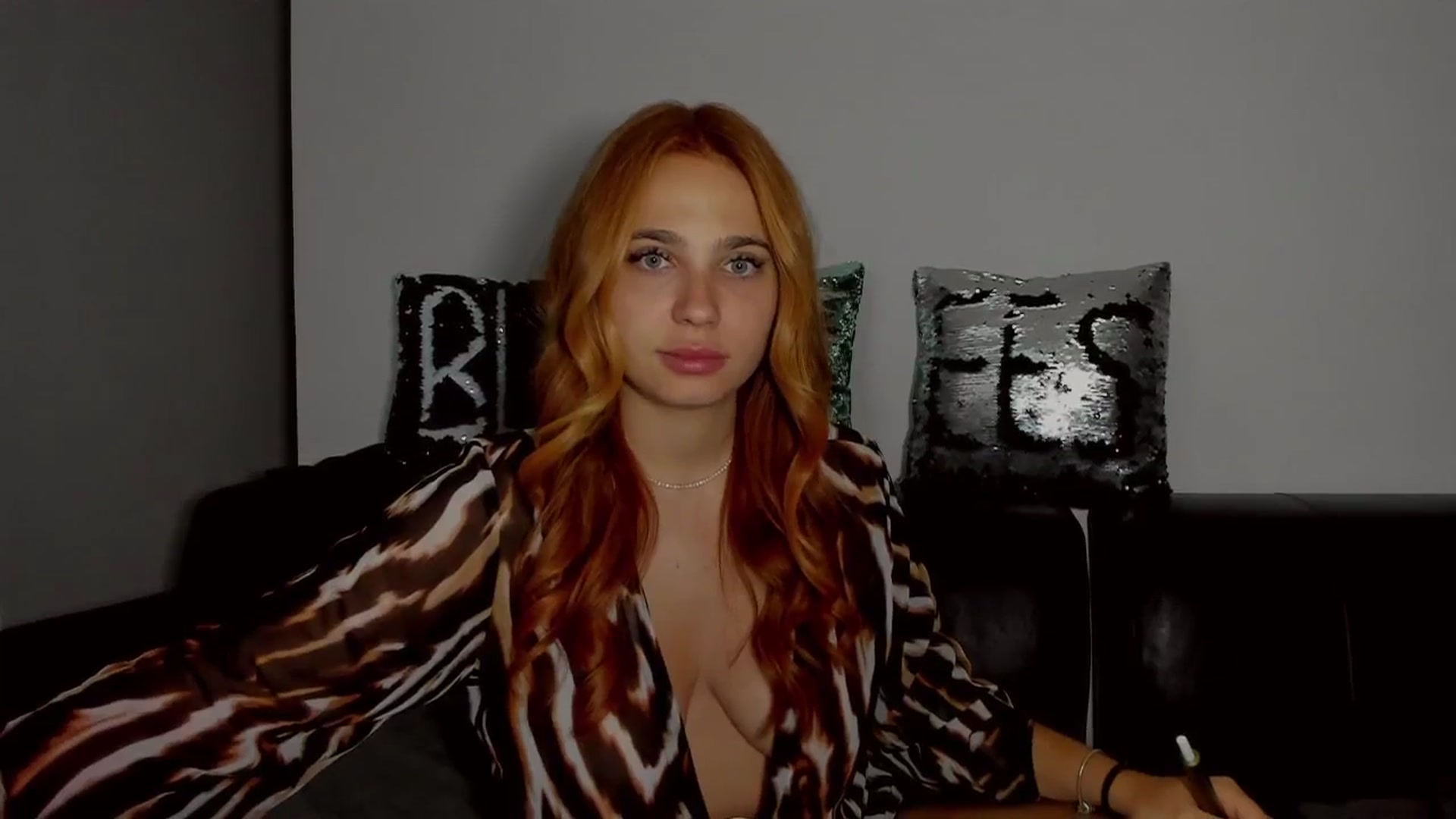 Gallery image thumbnail from BlueeeS's myfreecams stream on, 07/07/2025, 23:14 image 7 of 20