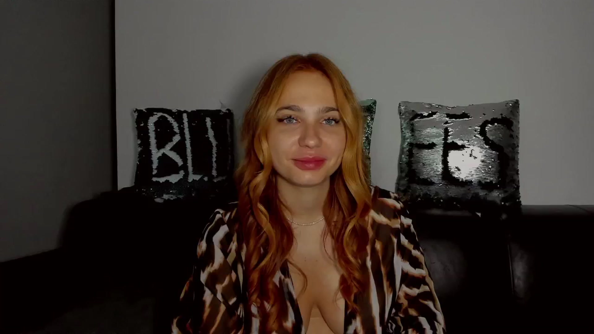 Gallery image thumbnail from BlueeeS's myfreecams stream on, 07/08/2025, 24:55 image 4 of 20