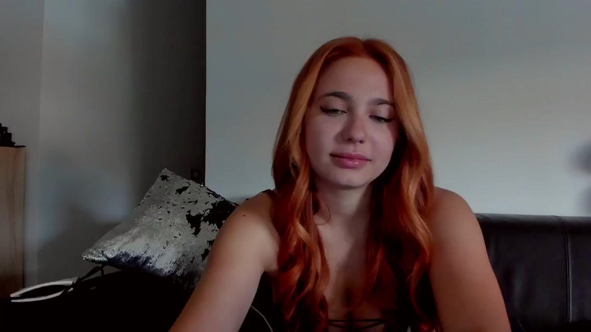 Gallery image thumbnail from BlueeeS's myfreecams stream on, 07/11/2025, 13:11 image 11 of 20