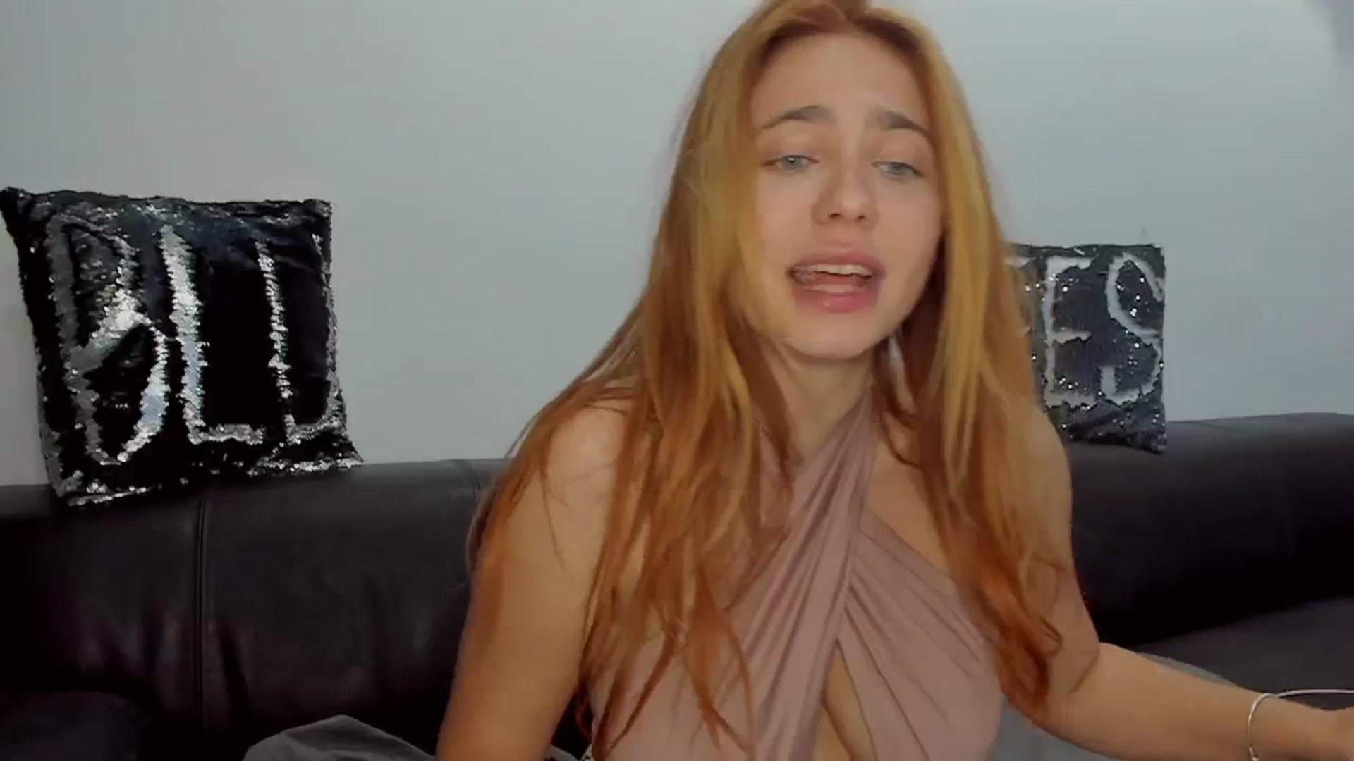 Gallery image thumbnail from BlueeeS's myfreecams stream on, 07/13/2025, 19:07 image 9 of 20