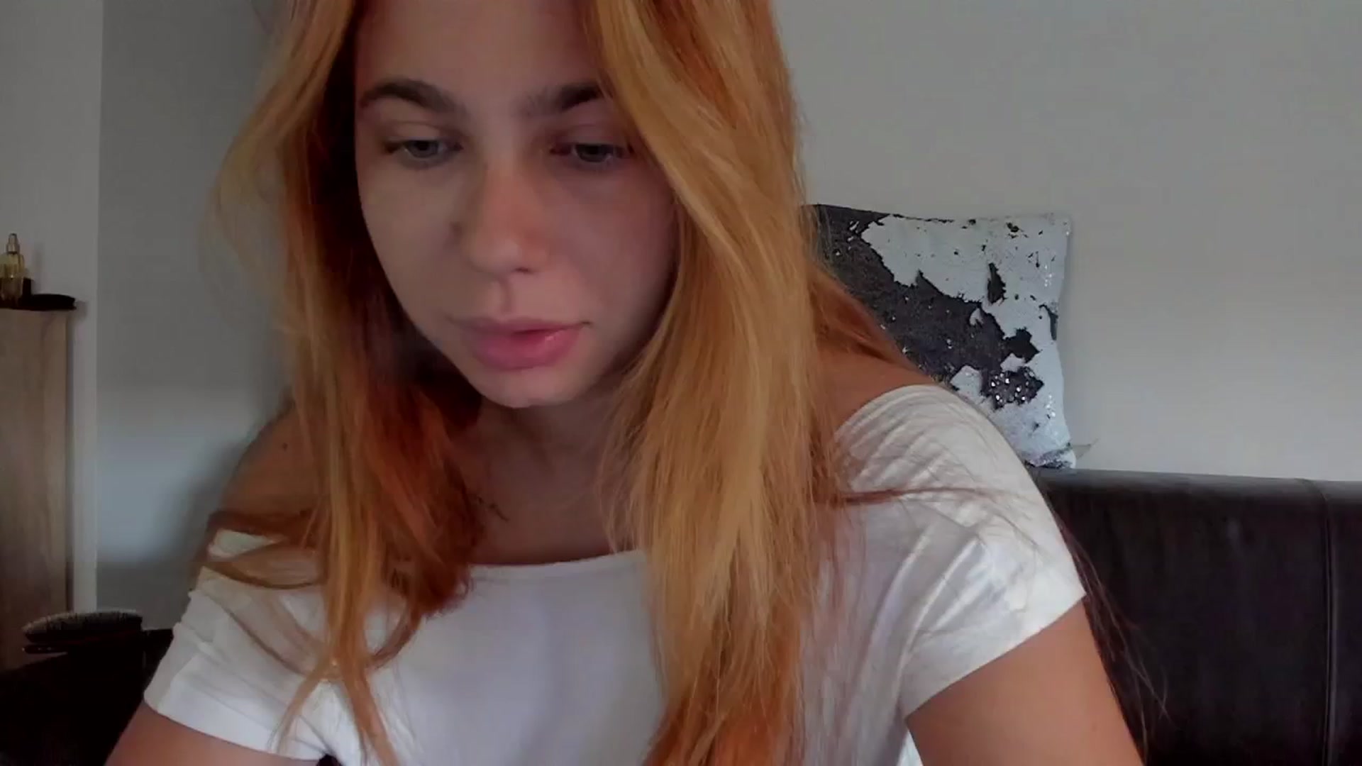 Gallery image thumbnail from BlueeeS's myfreecams stream on, 07/28/2025, 10:16 image 4 of 20
