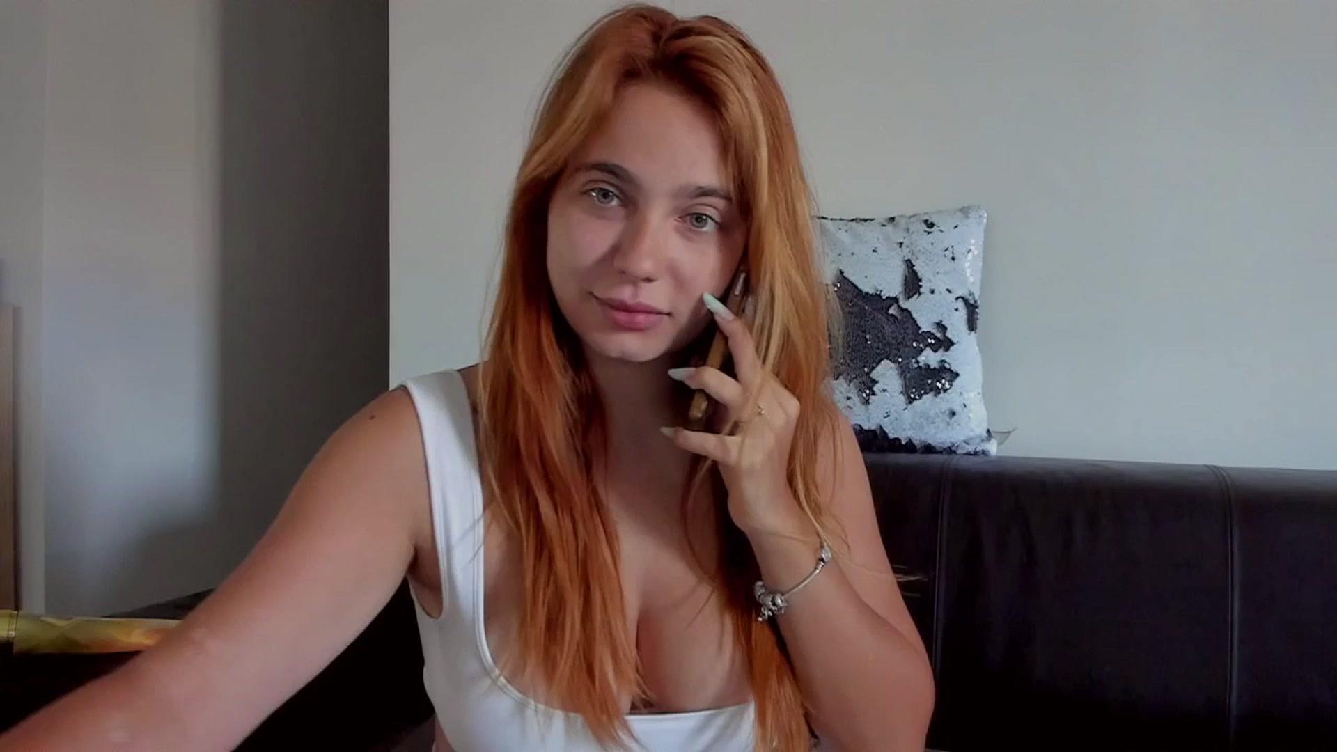Gallery image thumbnail from BlueeeS's myfreecams stream on, 07/28/2025, 13:07 image 17 of 20