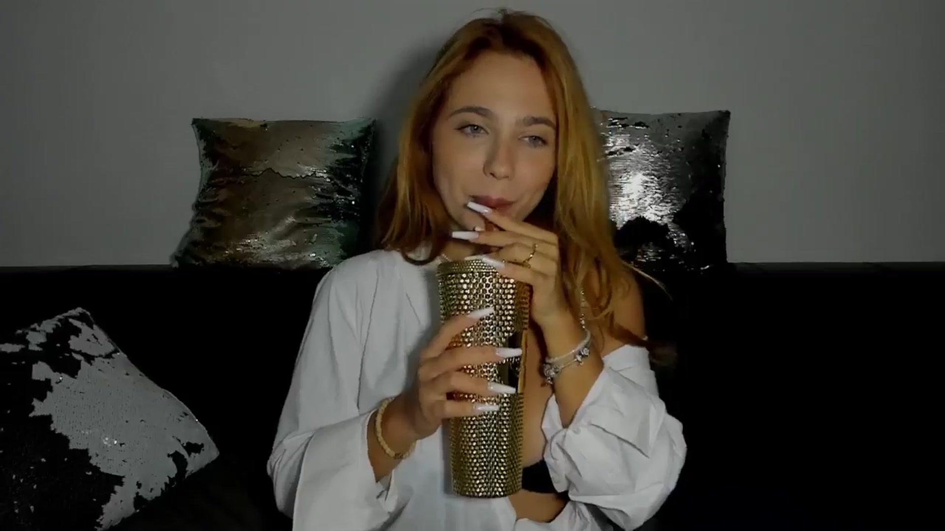 Gallery image thumbnail from BlueeeS's myfreecams stream on, 08/29/2025, 24:30 image 8 of 20