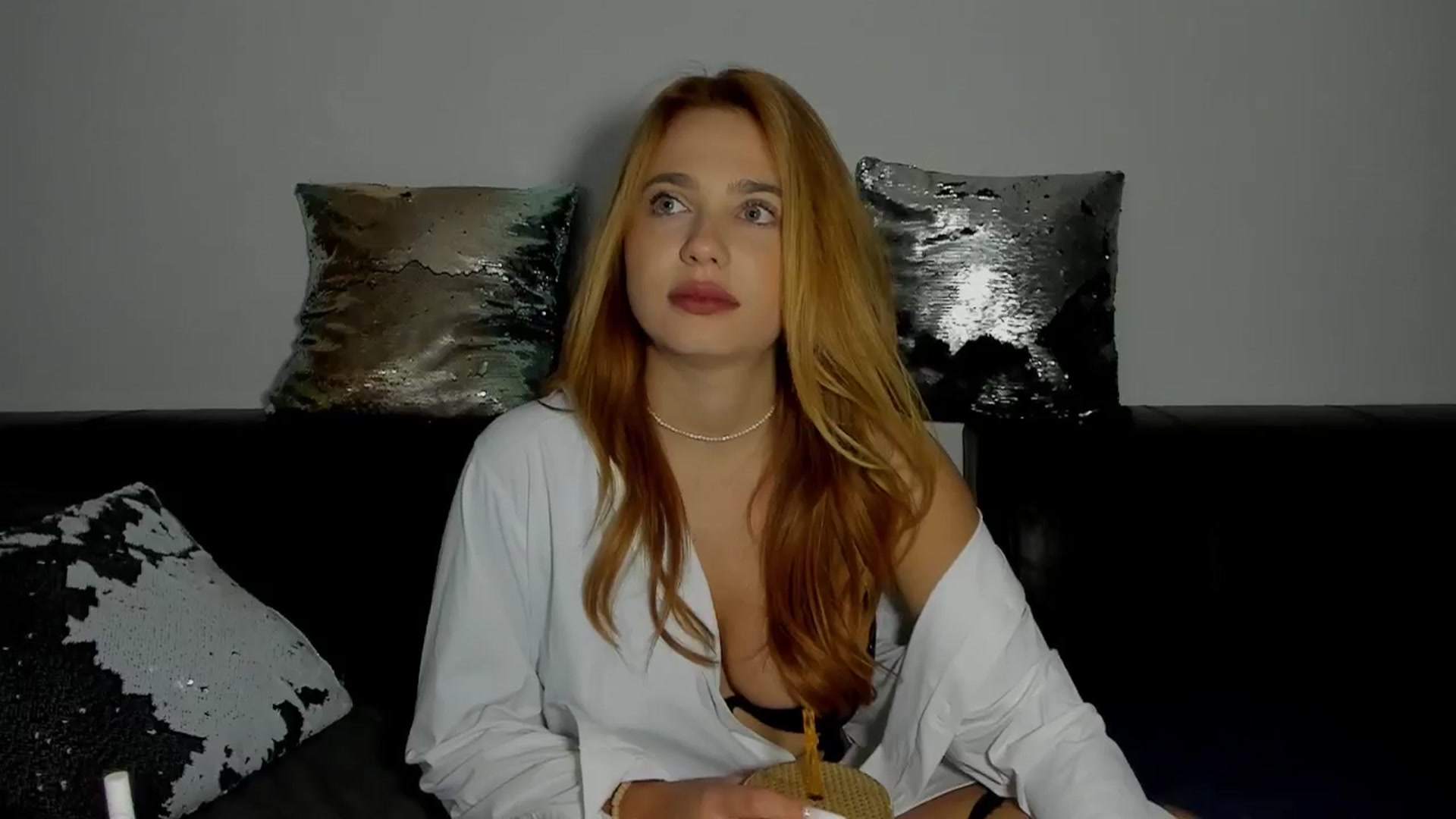 Gallery image thumbnail from BlueeeS's myfreecams stream on, 08/29/2025, 24:30 image 16 of 20