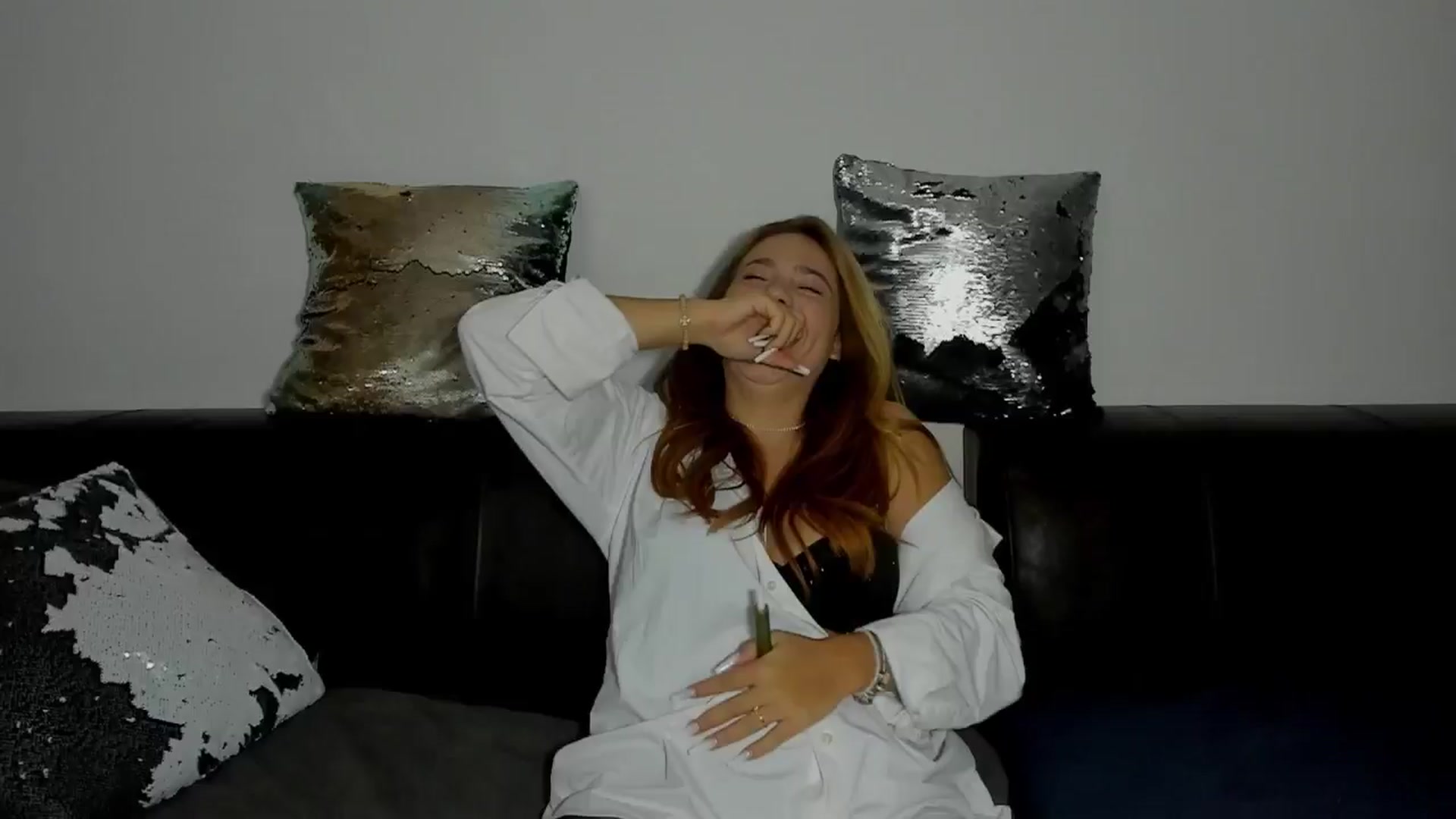 Gallery image thumbnail from BlueeeS's myfreecams stream on, 08/29/2025, 24:30 image 1 of 20