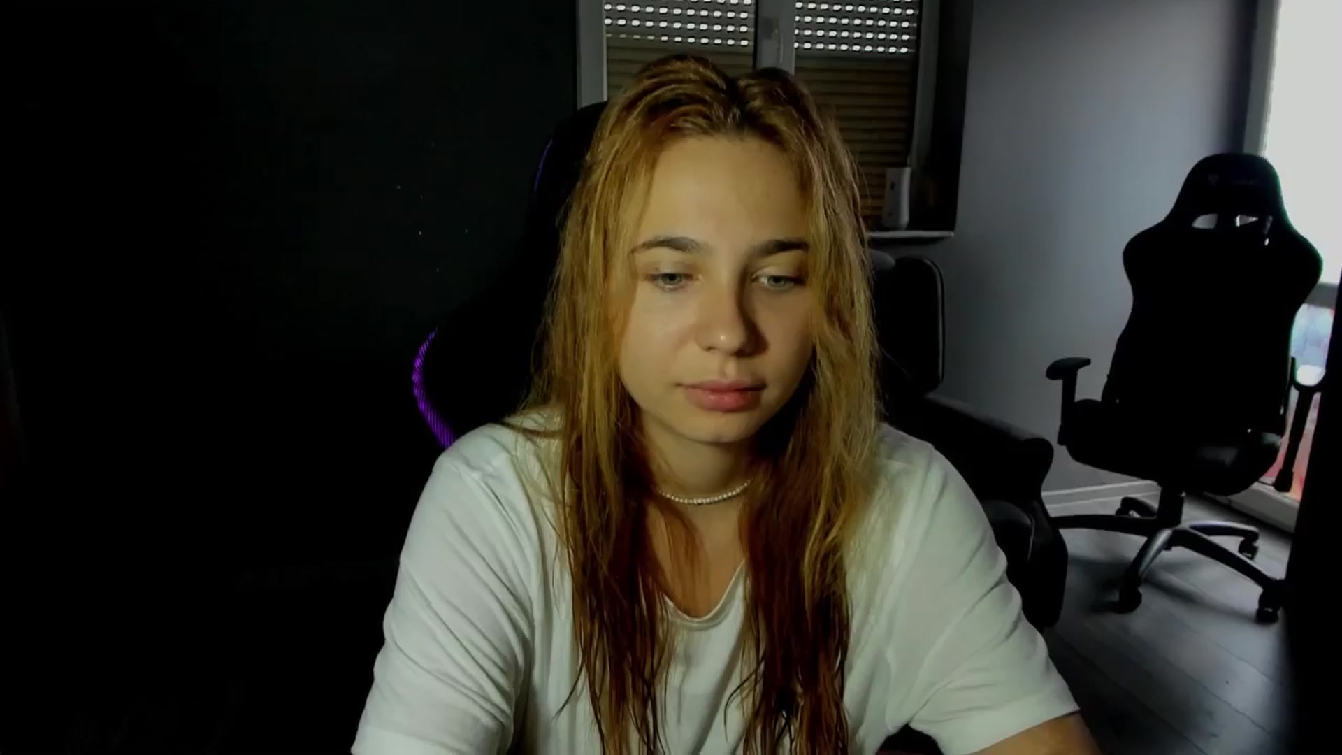 Gallery image thumbnail from BlueeeS's myfreecams stream on, 09/07/2025, 13:41 image 4 of 20