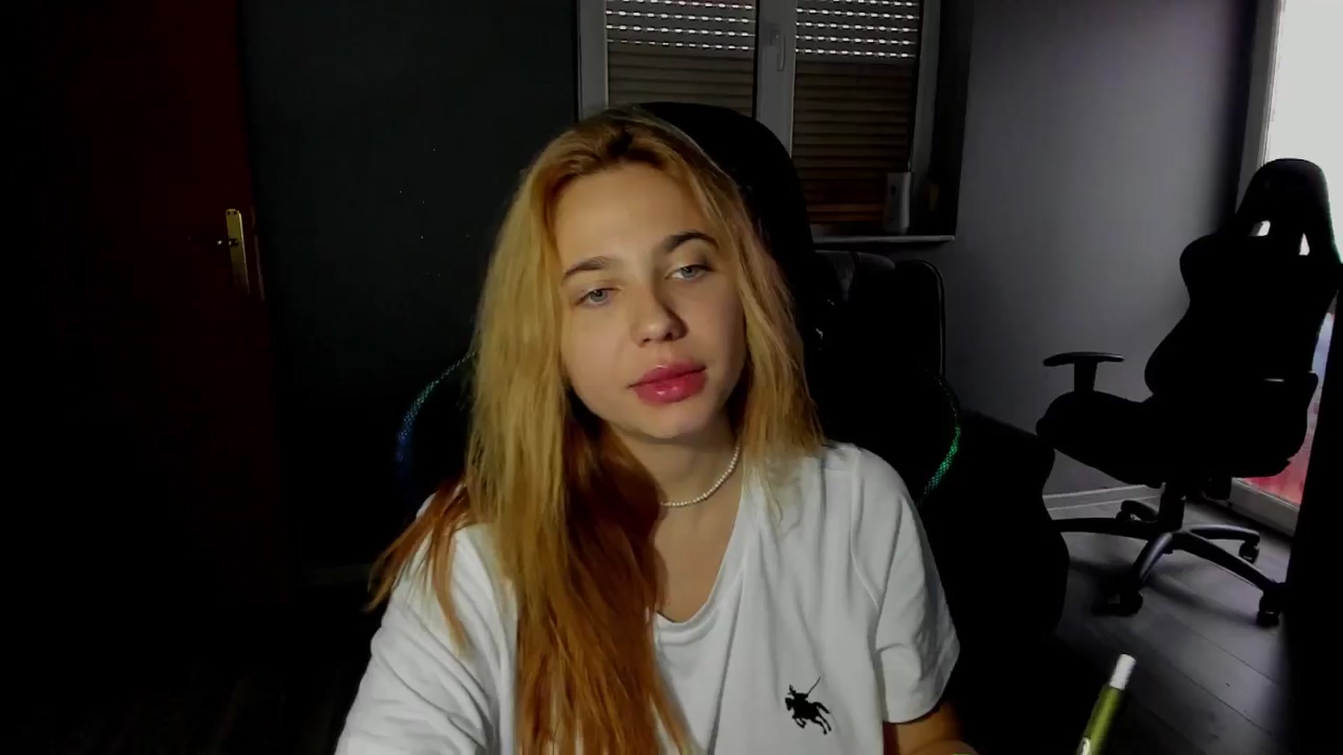 Gallery image thumbnail from BlueeeS's myfreecams stream on, 09/07/2025, 16:17 image 13 of 20