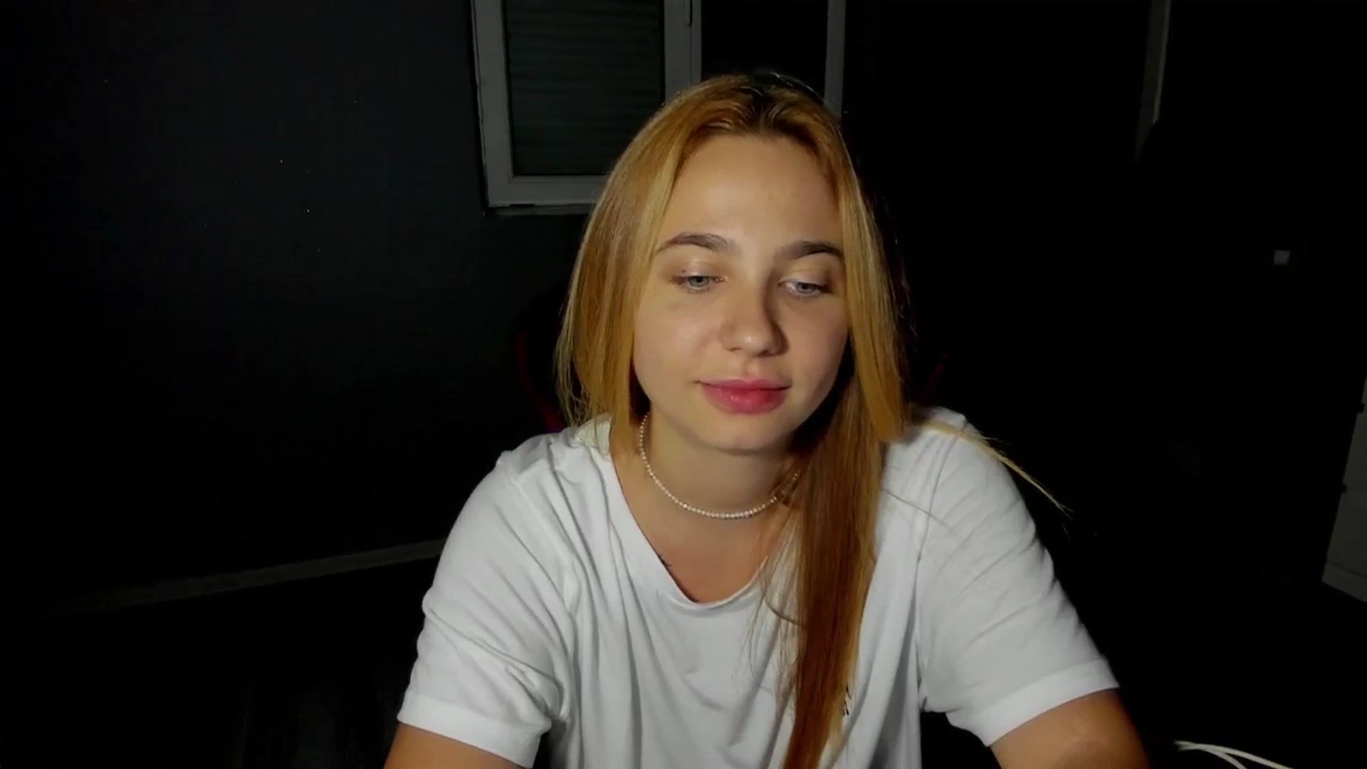 Gallery image thumbnail from BlueeeS's myfreecams stream on, 09/07/2025, 20:15 image 9 of 20