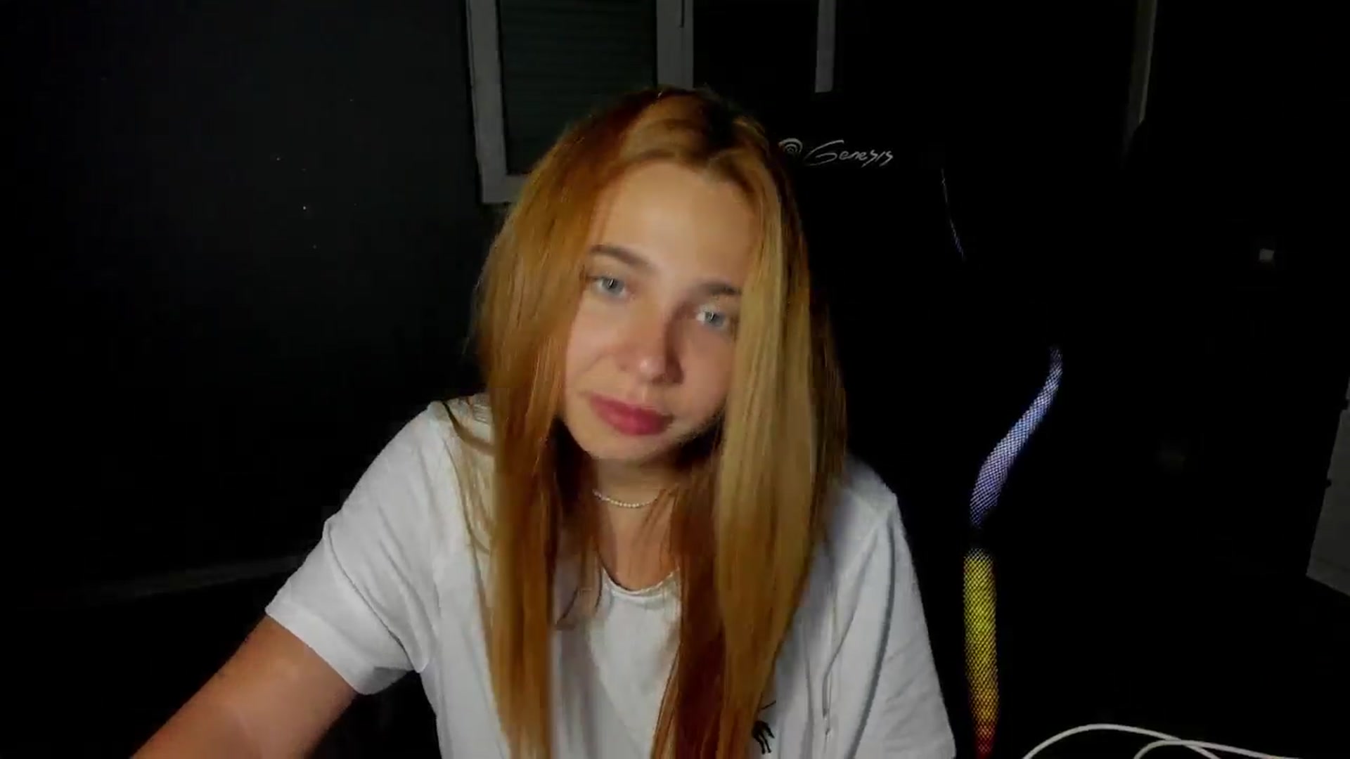 Gallery image thumbnail from BlueeeS's myfreecams stream on, 09/07/2025, 20:15 image 10 of 20