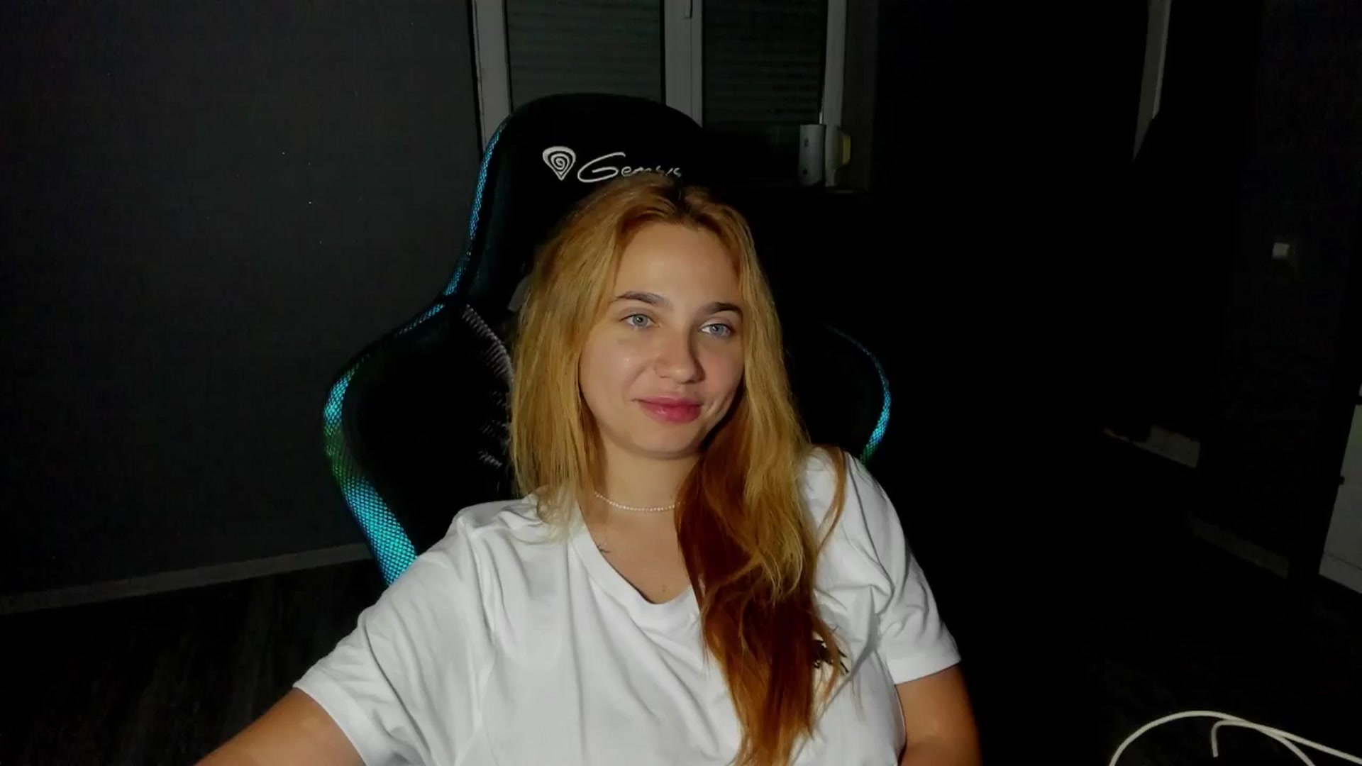Gallery image thumbnail from BlueeeS's myfreecams stream on, 09/07/2025, 20:15 image 4 of 20