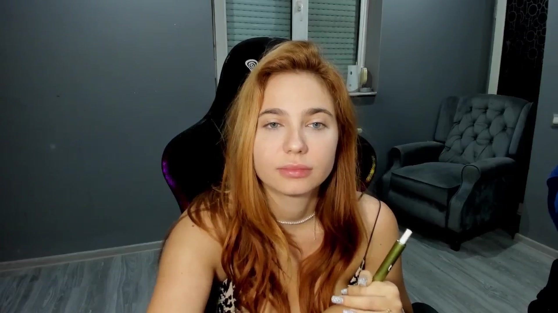 Gallery image thumbnail from BlueeeS's myfreecams stream on, 09/30/2025, 17:49 image 15 of 20