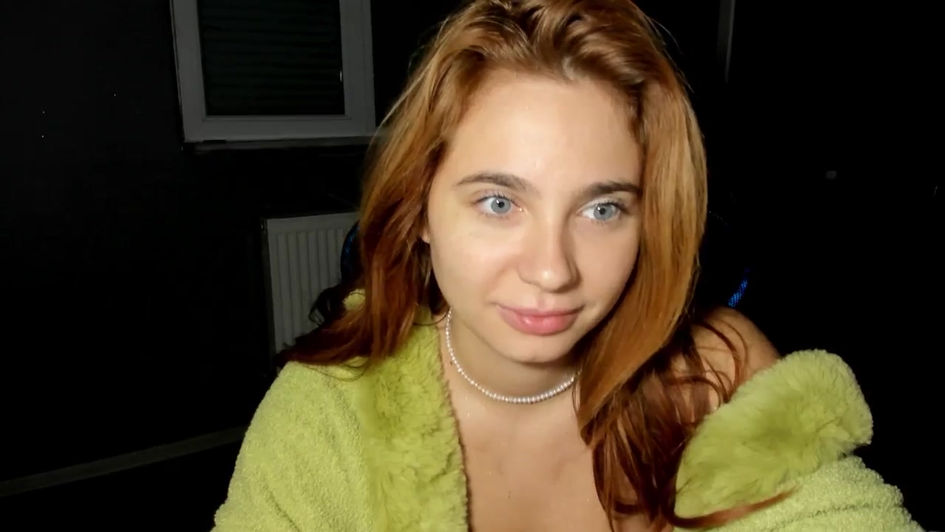 Gallery image thumbnail from BlueeeS's myfreecams stream on, 10/04/2025, 16:23 image 16 of 20