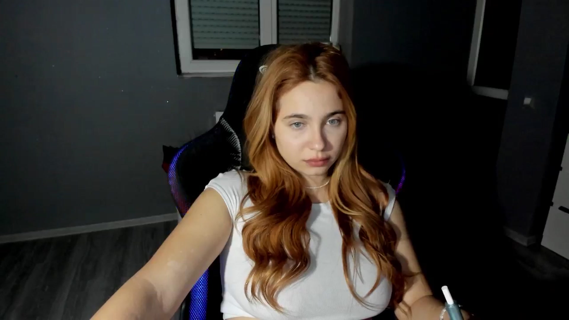 Gallery image thumbnail from BlueeeS's myfreecams stream on, 12/10/2025, 01:35 image 13 of 20