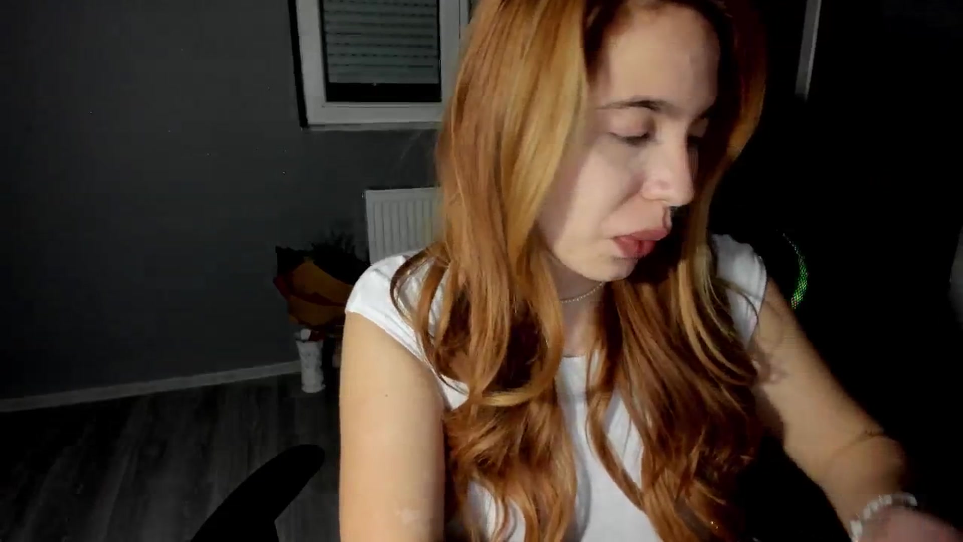 Gallery image thumbnail from BlueeeS's myfreecams stream on, 12/10/2025, 01:35 image 11 of 20