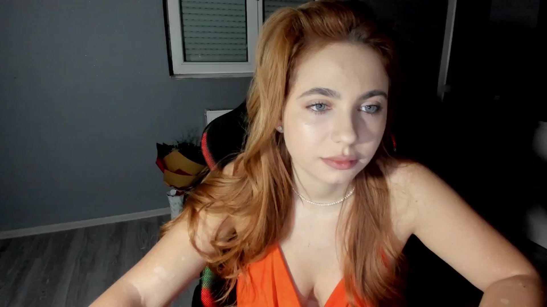 Gallery image thumbnail from BlueeeS's myfreecams stream on, 12/12/2025, 01:42 image 17 of 20