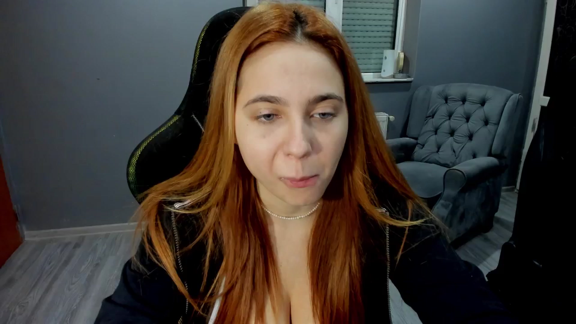 Gallery image thumbnail from BlueeeS's myfreecams stream on, 12/16/2025, 01:45 image 11 of 20