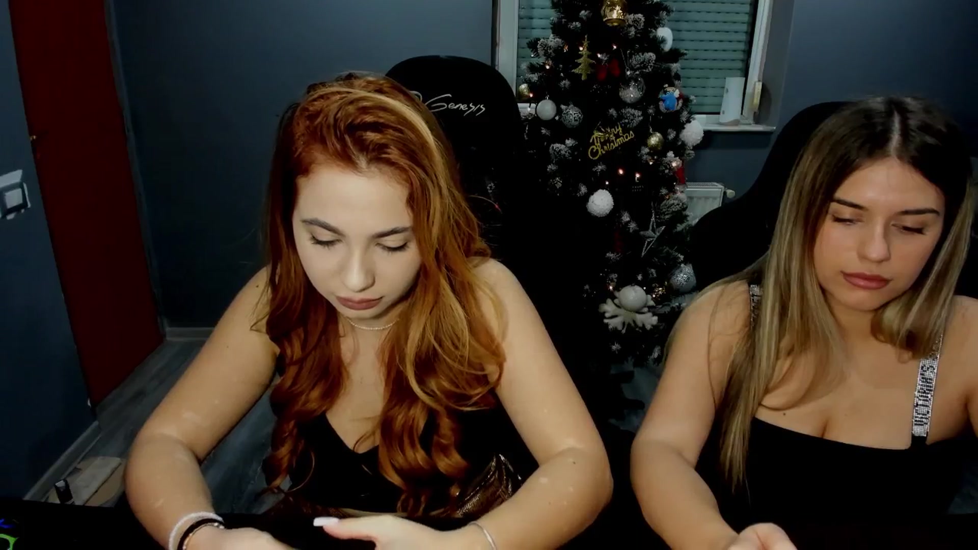 Gallery image thumbnail from BlueeeS's myfreecams stream on, 12/19/2025, 24:03 image 8 of 20