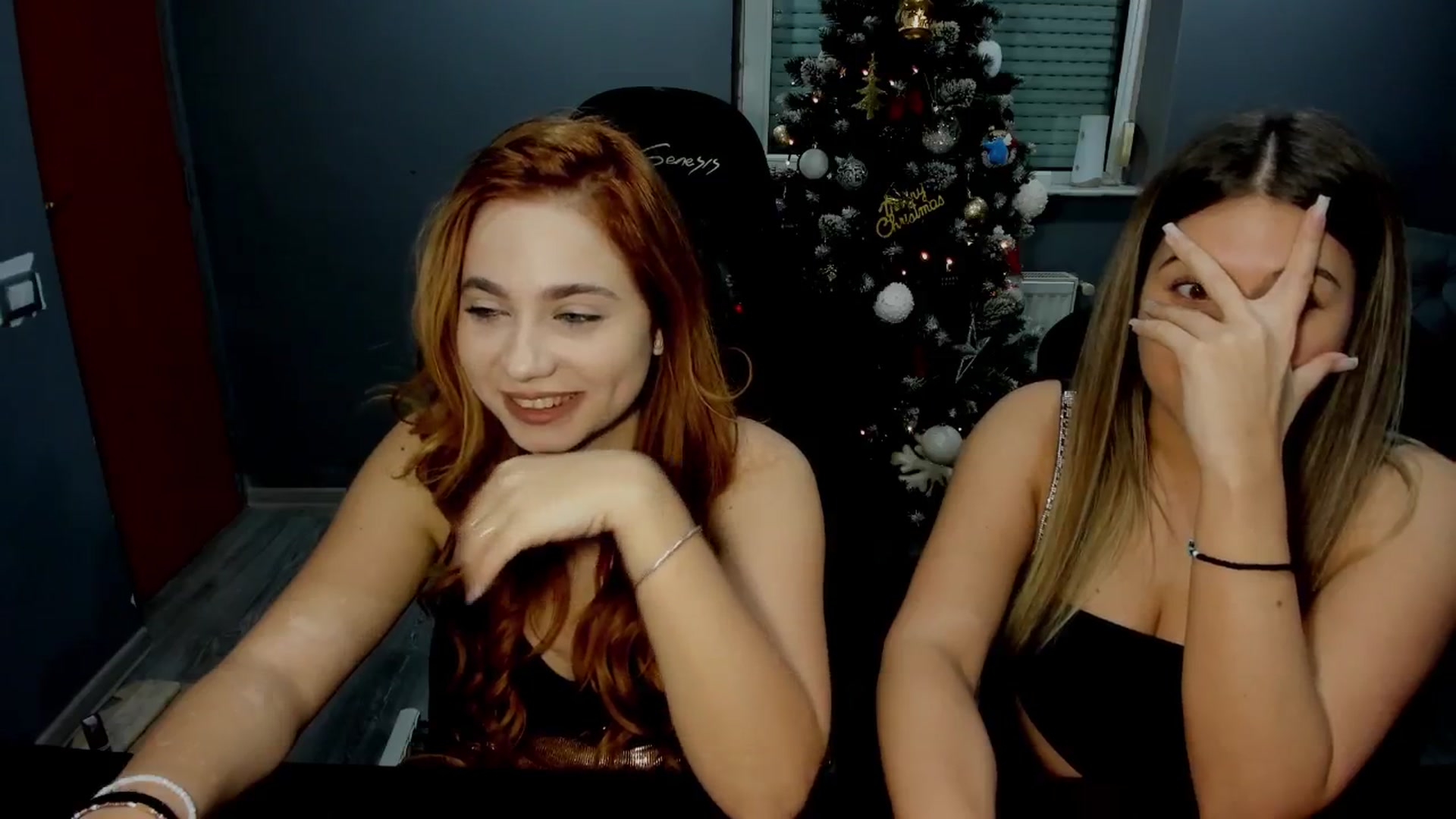 Gallery image thumbnail from BlueeeS's myfreecams stream on, 12/19/2025, 24:03 image 6 of 20