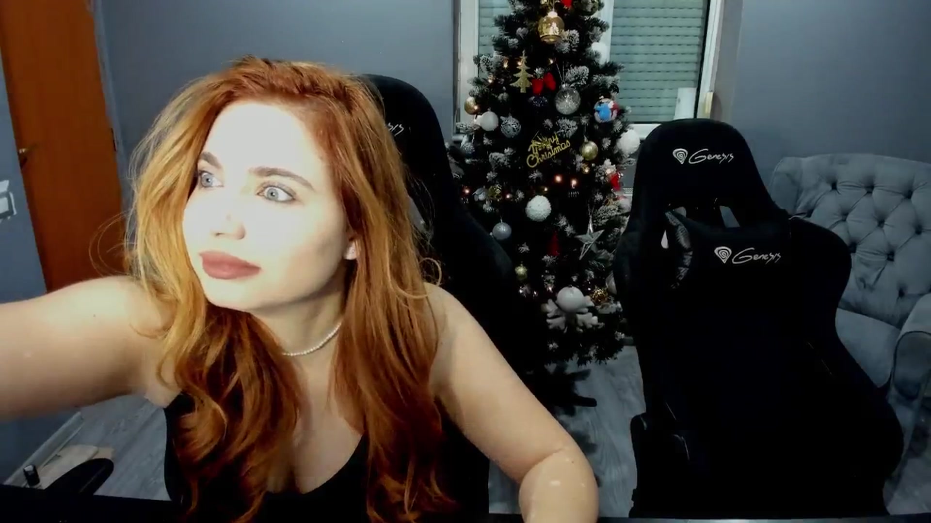 Gallery image thumbnail from BlueeeS's myfreecams stream on, 12/19/2025, 24:03 image 5 of 20