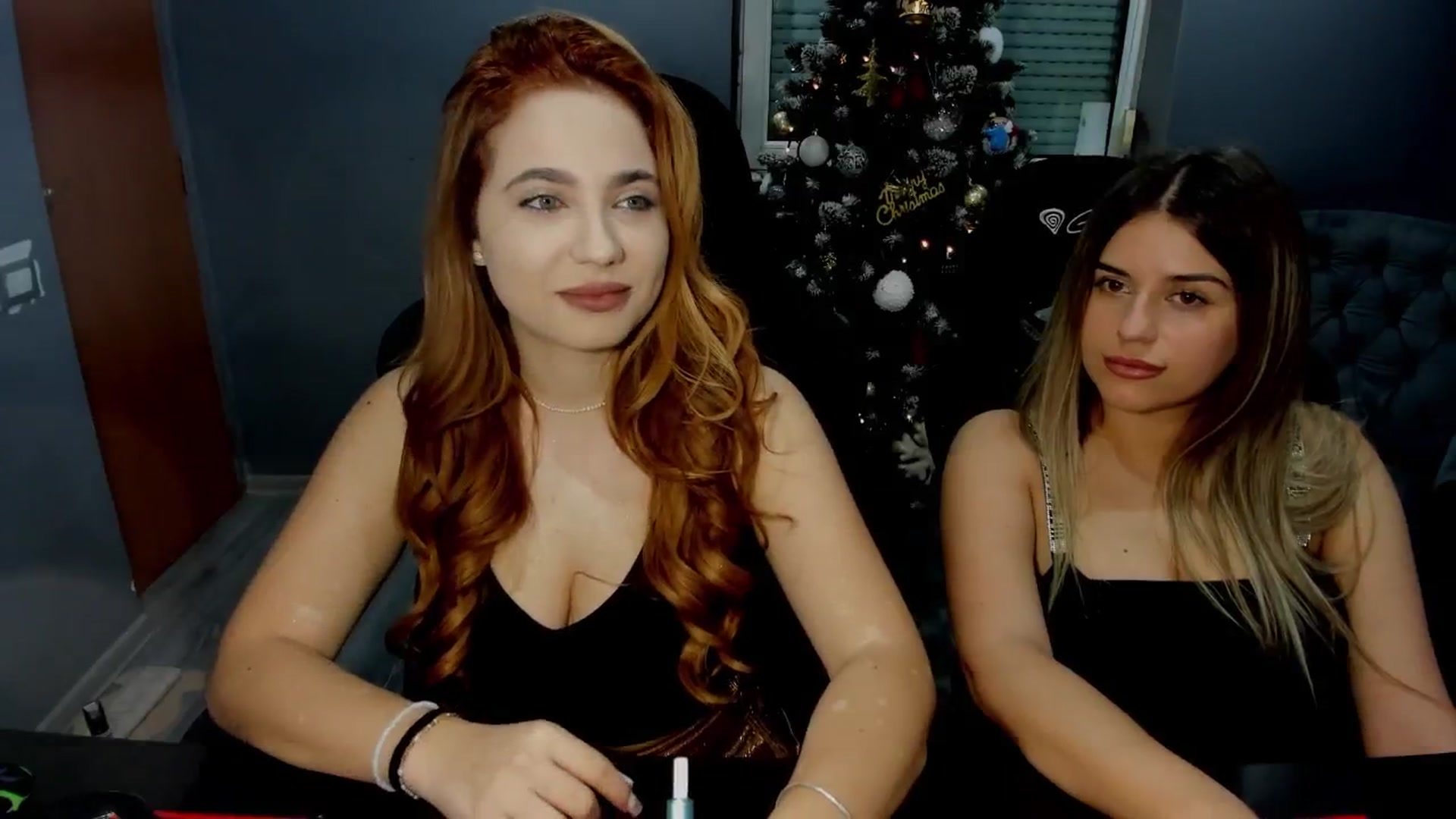 Gallery image thumbnail from BlueeeS's myfreecams stream on, 12/19/2025, 24:03 image 9 of 20