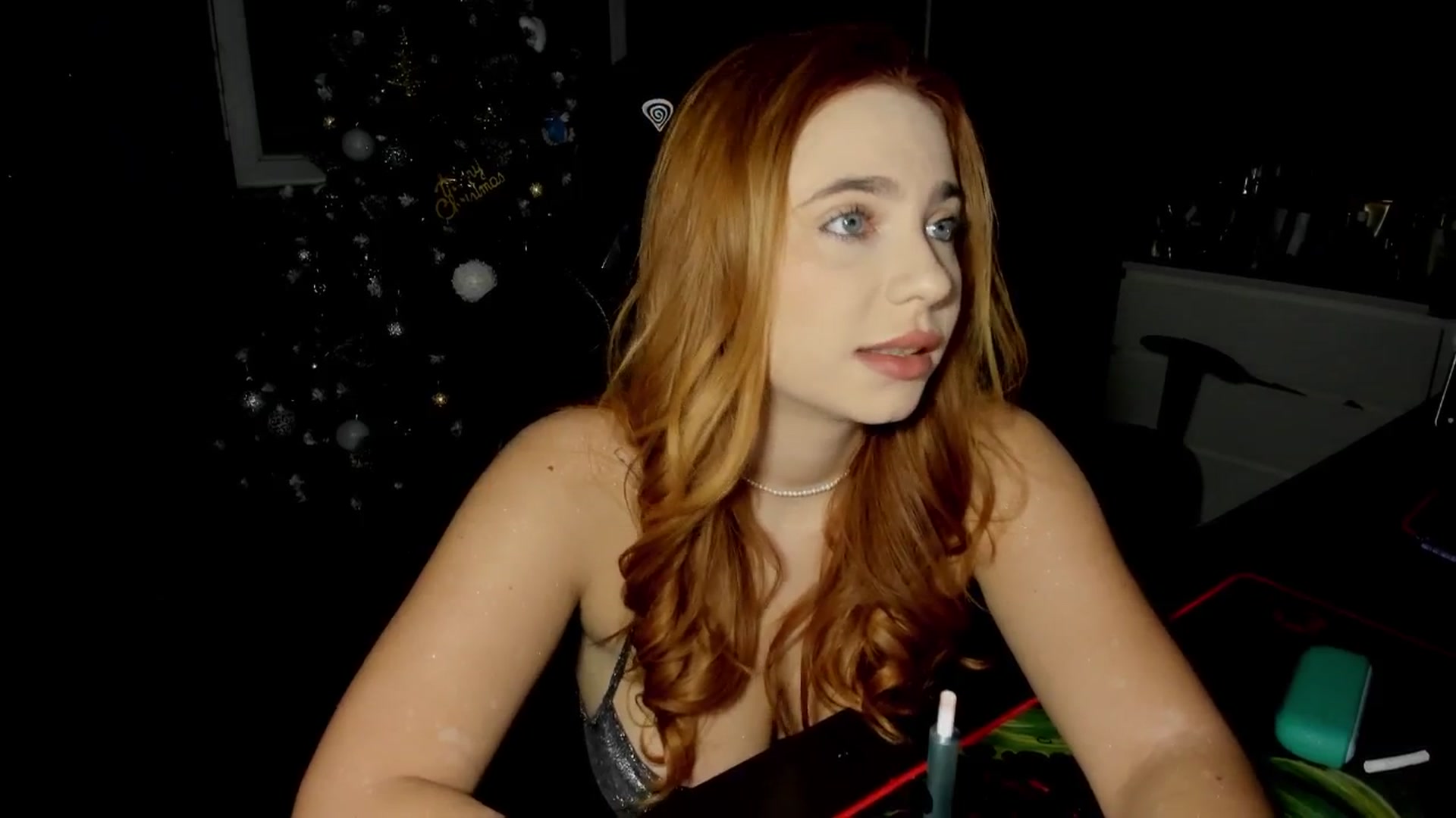 Gallery image thumbnail from BlueeeS's myfreecams stream on, 01/16/2026, 18:11 image 16 of 20